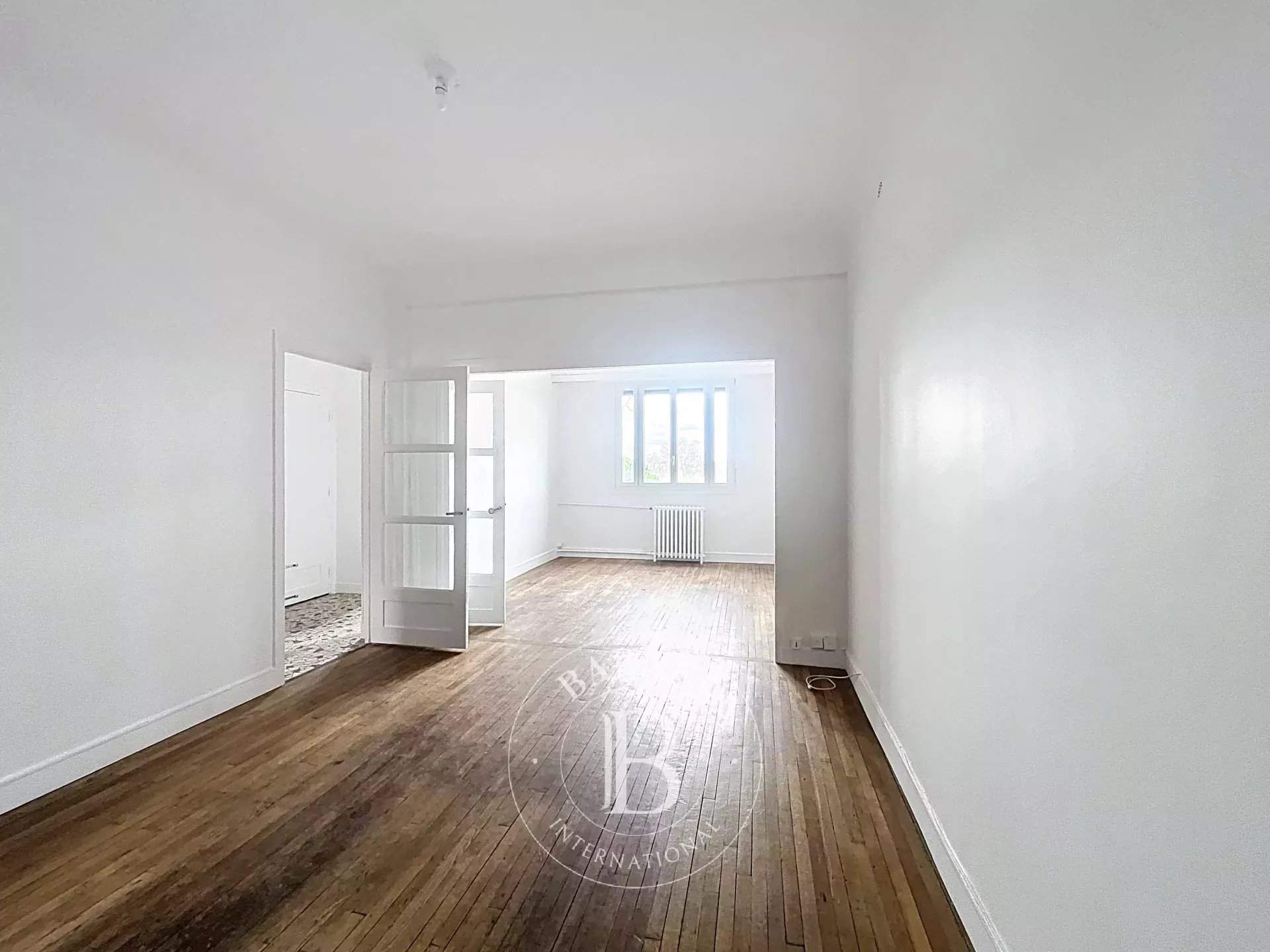 Saint-Cloud  - House 4 Bedrooms - picture 3