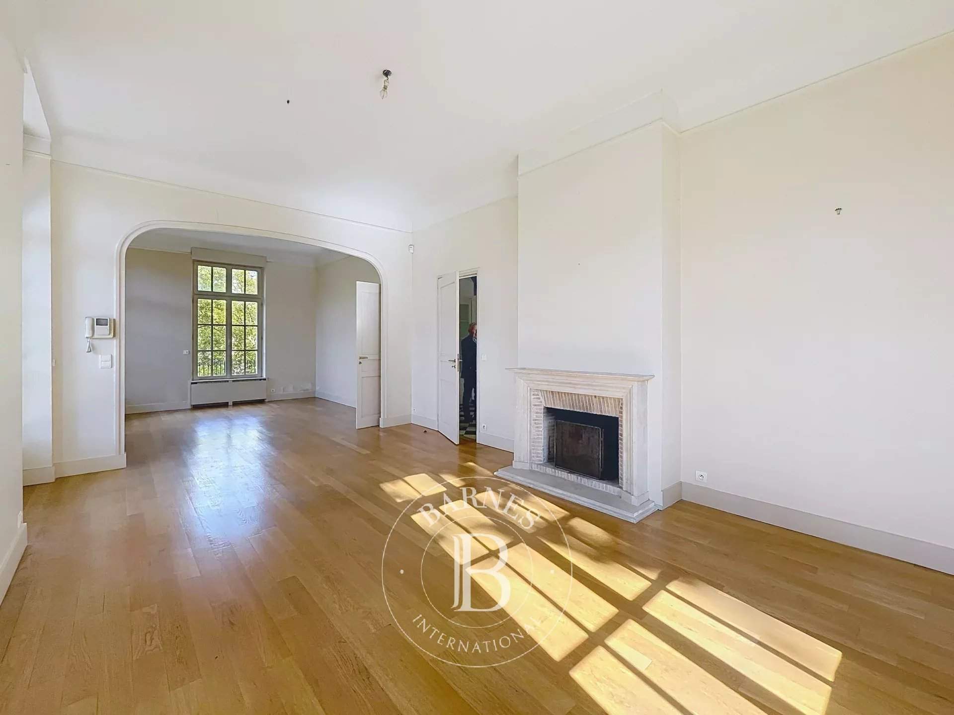 Versailles  - Maison 5 Pièces 4 Chambres - picture 2