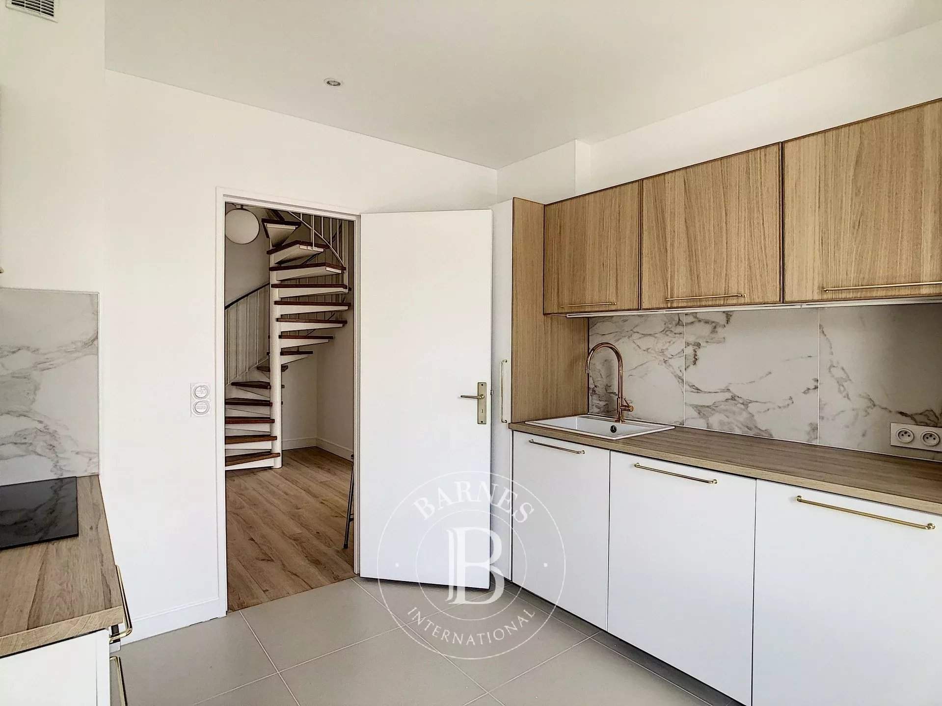 Boulogne-Billancourt  - Piso 3 Cuartos 2 Habitaciones - picture 13