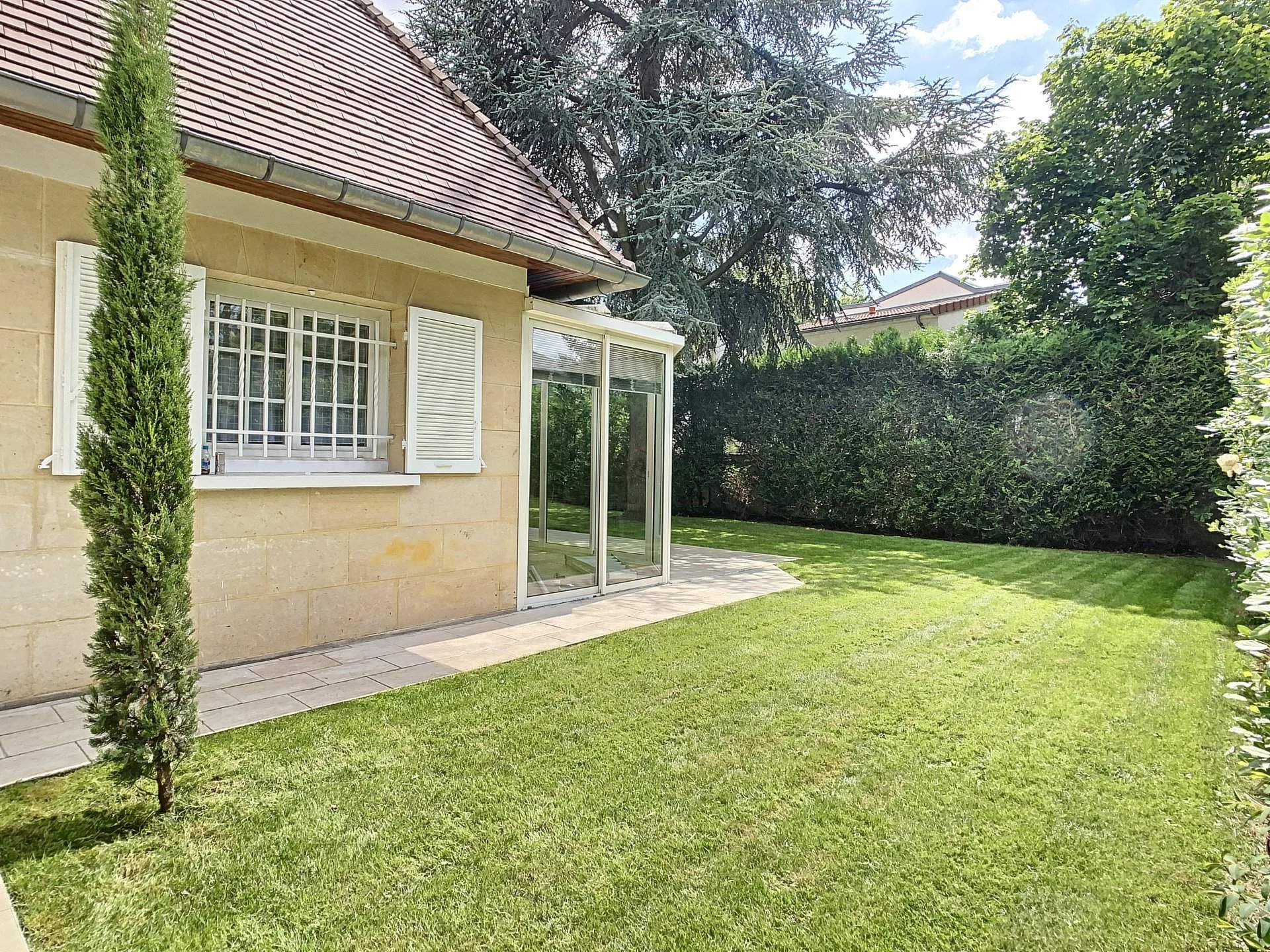 Vaucresson  - House 4 Bedrooms - picture 8