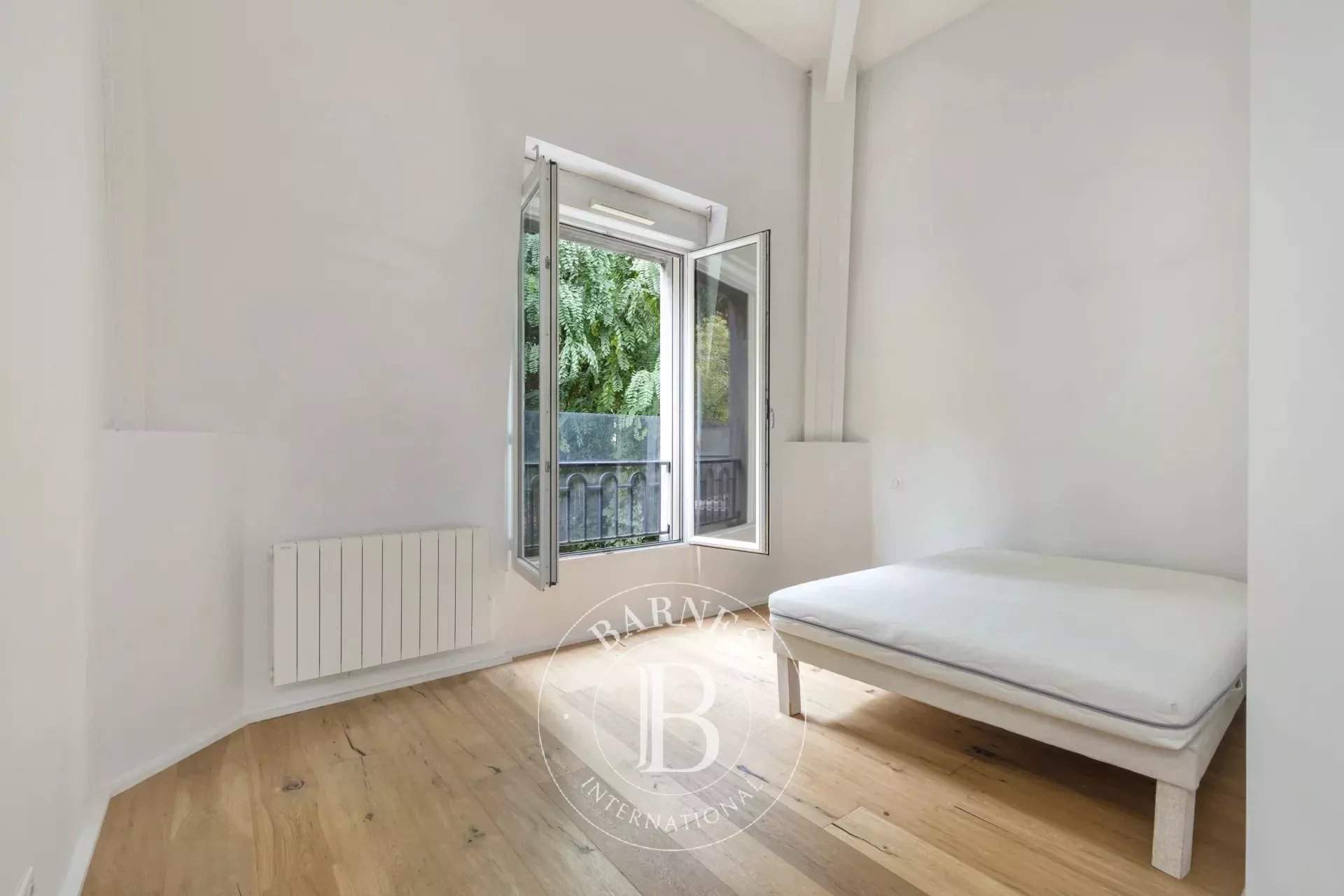 Saint-Cloud  - Apartment 4 Bedrooms - picture 8