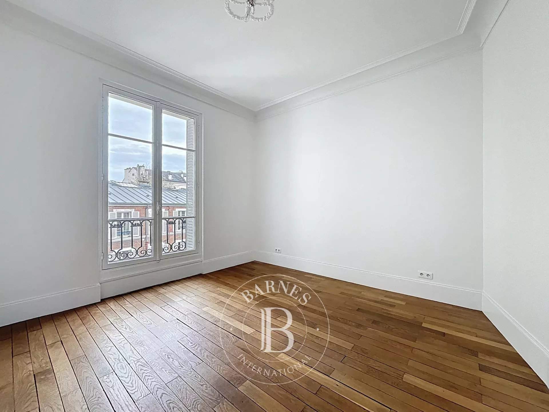 Versailles  - Apartment 3 Bedrooms - picture 3