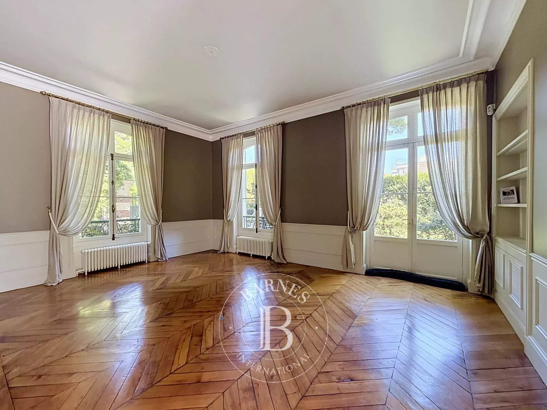 Saint-Cloud  - House 6 Bedrooms - picture 13