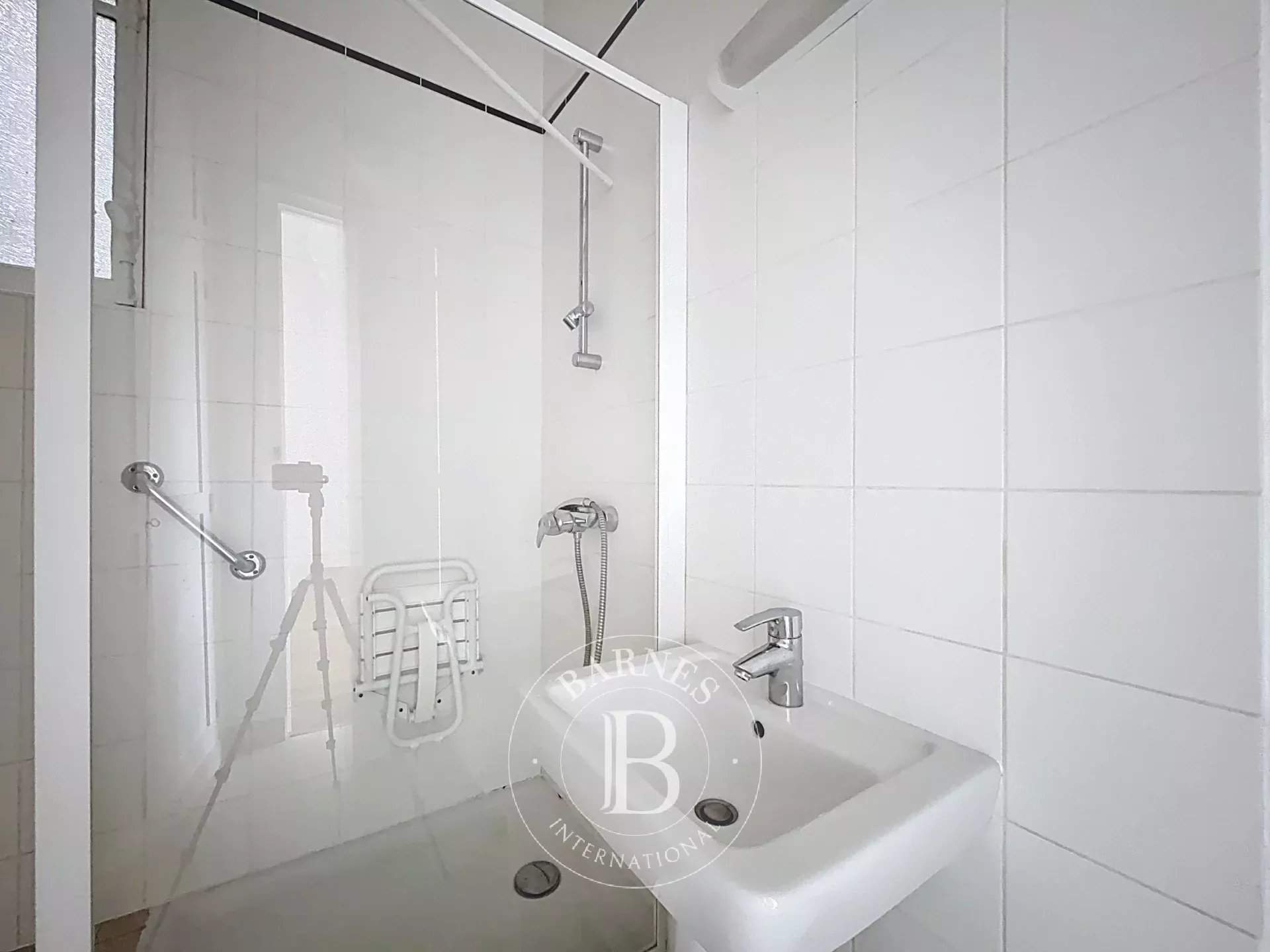 Versailles  - Apartment 3 Bedrooms - picture 13