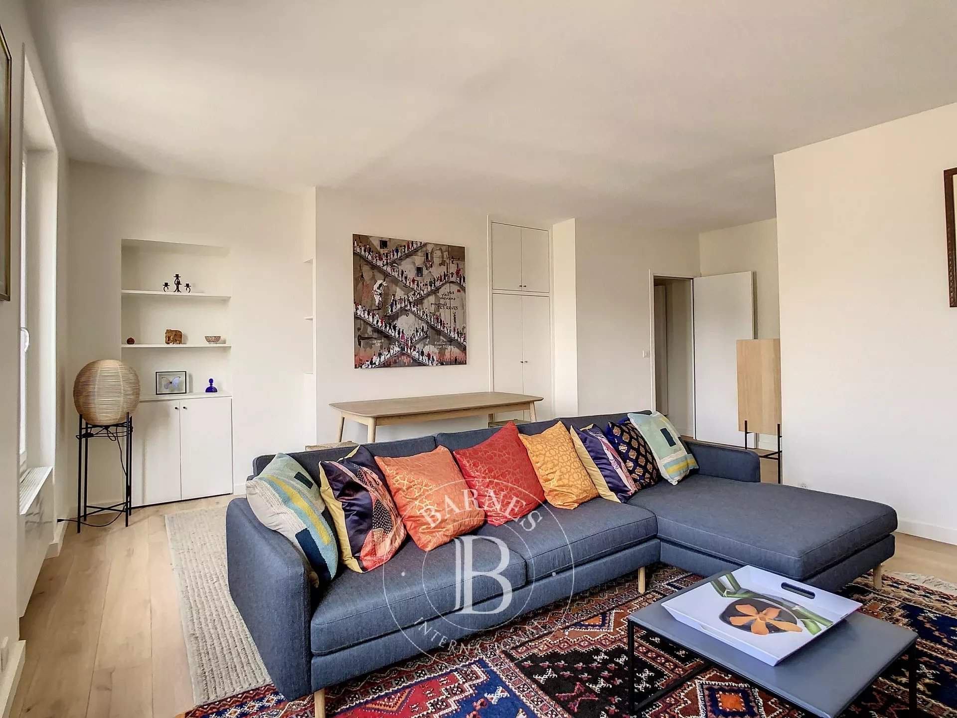 Apartment to rent 3 Bedrooms 904 sq ft Versailles Montreuil € 2,200