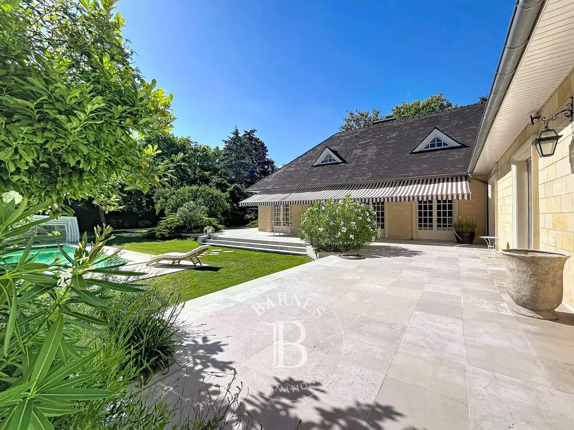 Sceaux  - House 5 Bedrooms - picture 1
