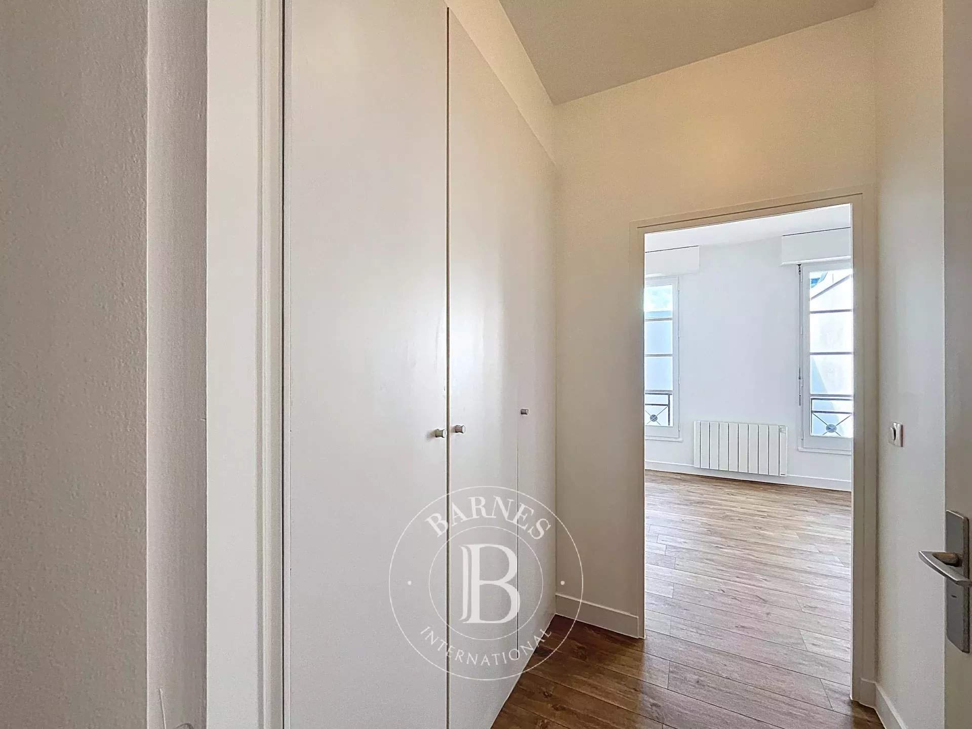 Versailles  - Appartement 6 Pièces 5 Chambres - picture 11