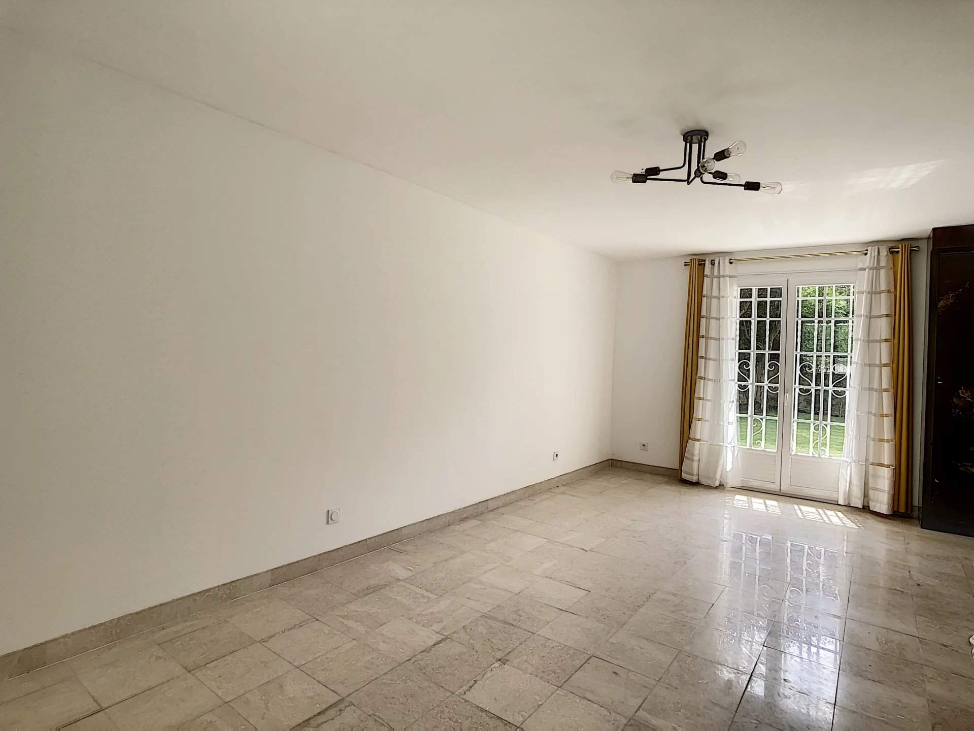 Vaucresson  - House 4 Bedrooms - picture 5