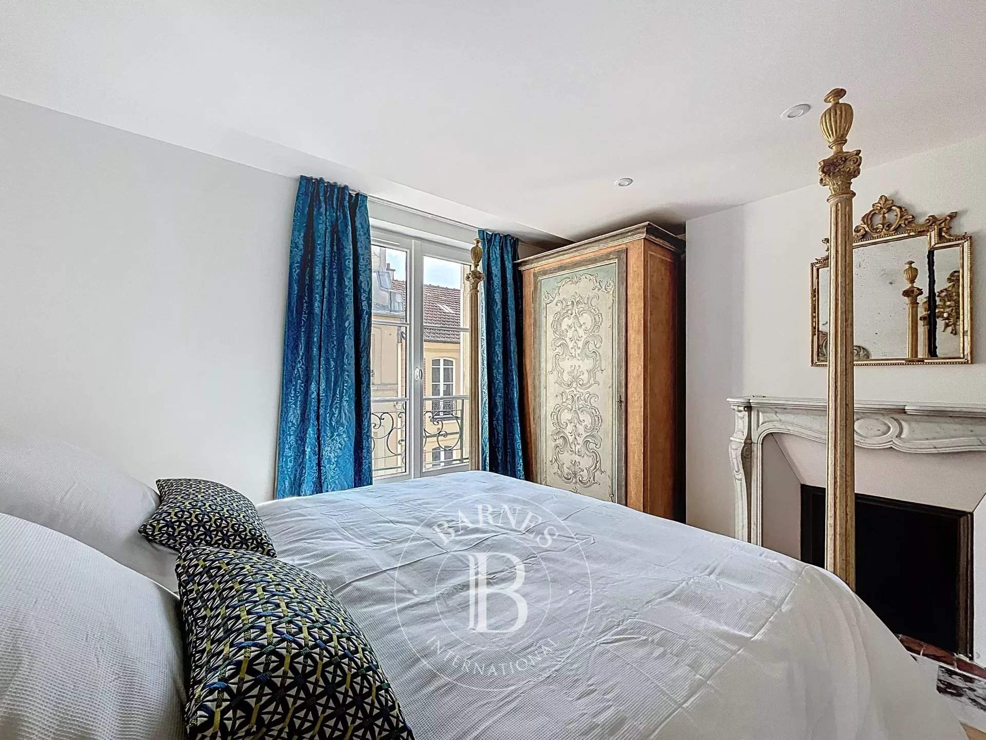 Versailles  - Apartment 2 Bedrooms - picture 12