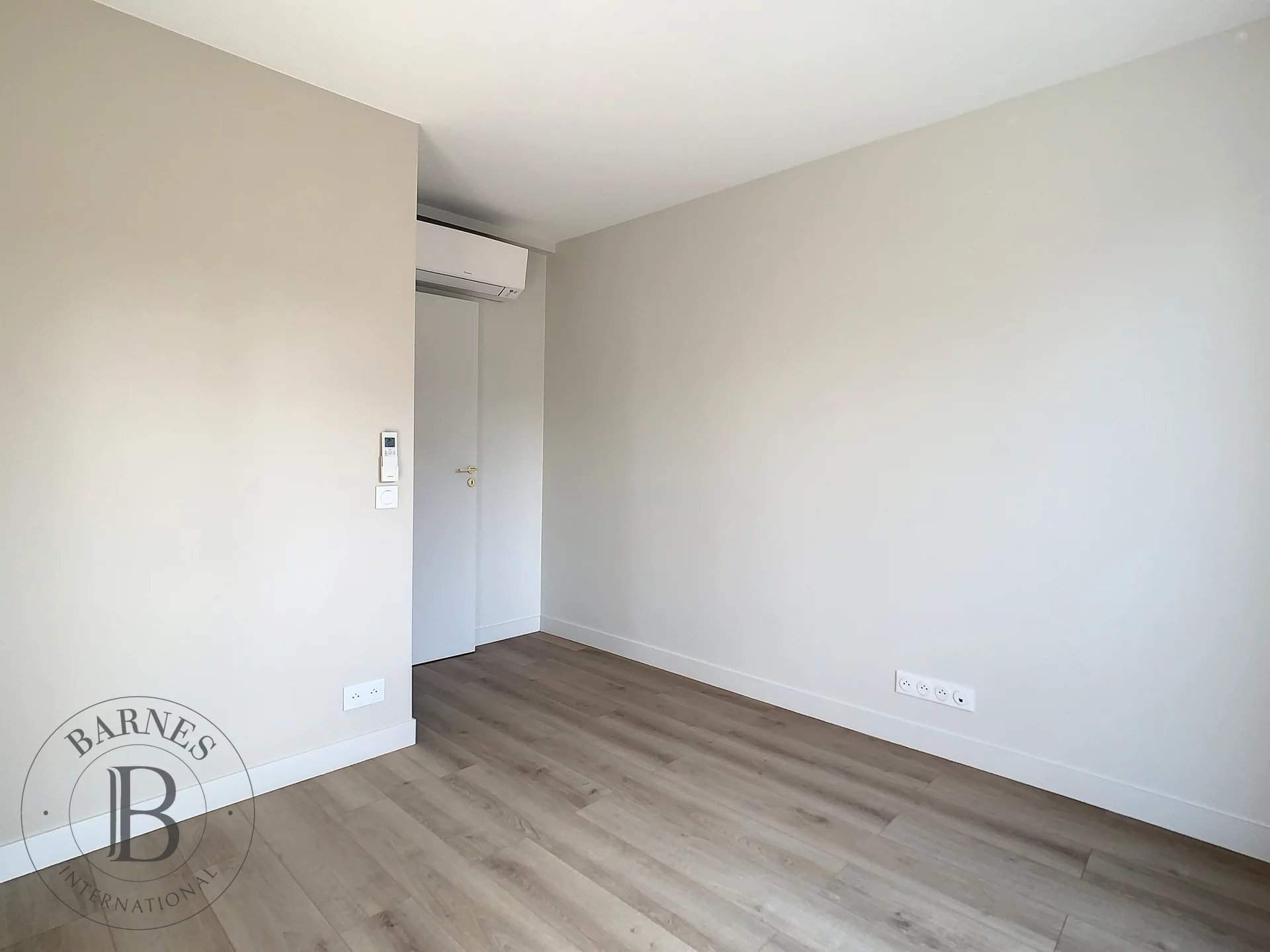 Saint-Cloud  - Appartement 4 Pi&egrave;ces 3 Chambres - picture 15