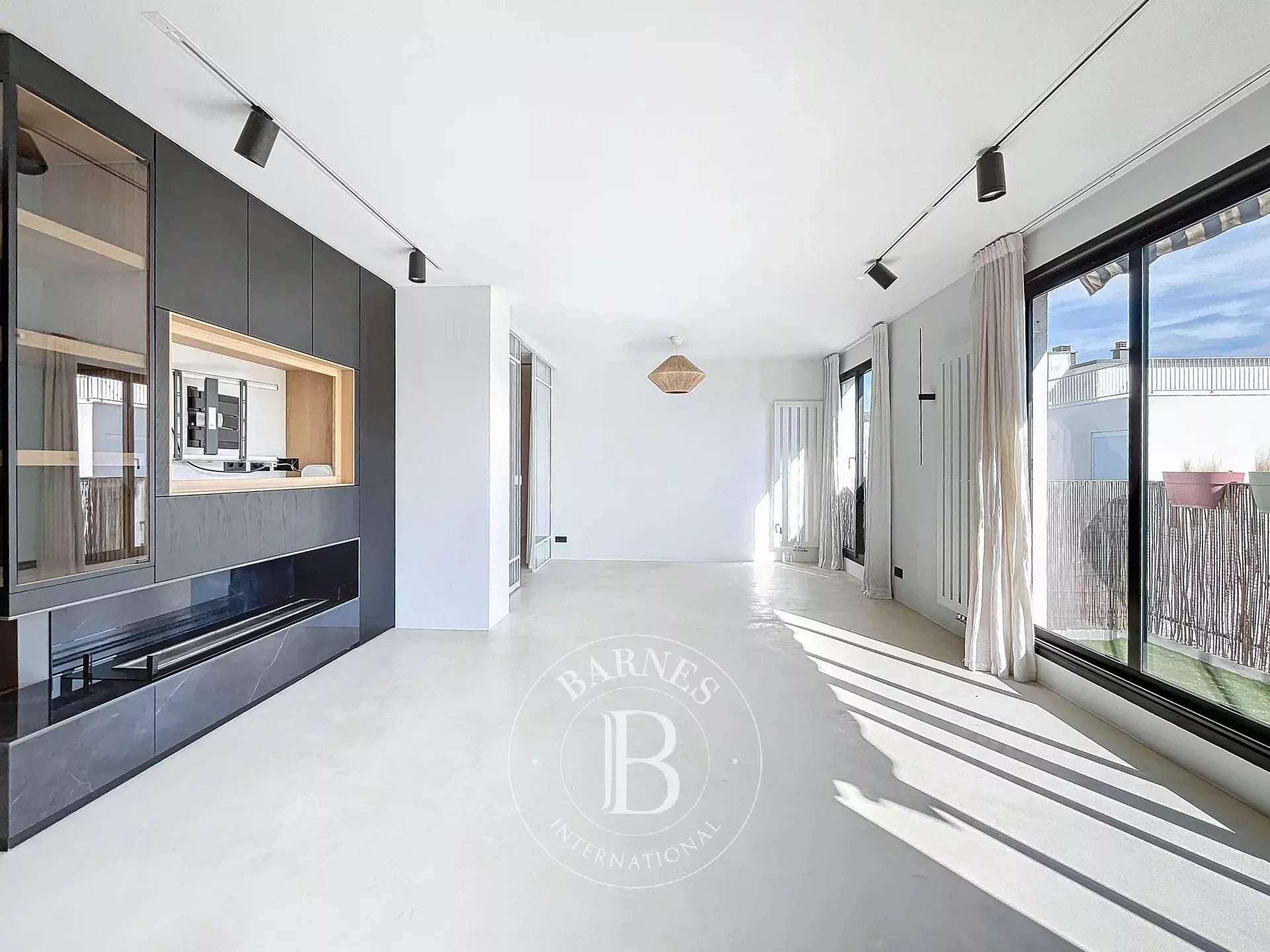 Vaucresson  - Apartment 2 Bedrooms - picture 2