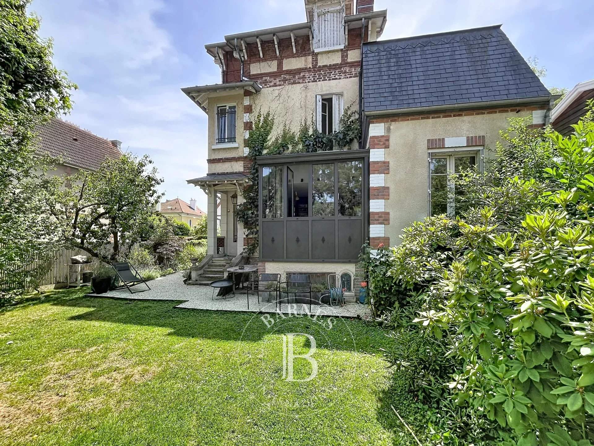 Garches  - Maison 7 Pi&egrave;ces 4 Chambres - picture 1