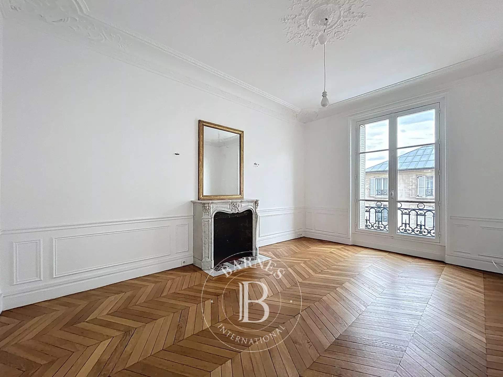 Versailles  - Apartment 3 Bedrooms - picture 10