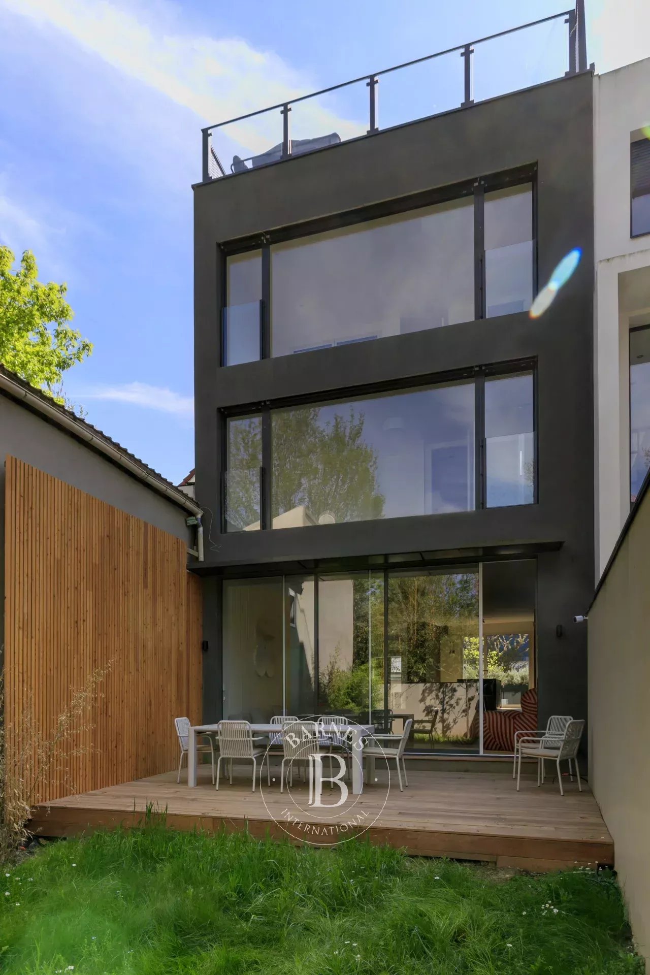 Issy-les-Moulineaux  - House 5 Bedrooms - picture 10
