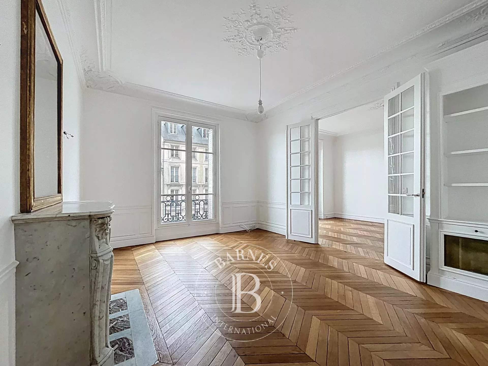 Versailles  - Apartment 3 Bedrooms - picture 1
