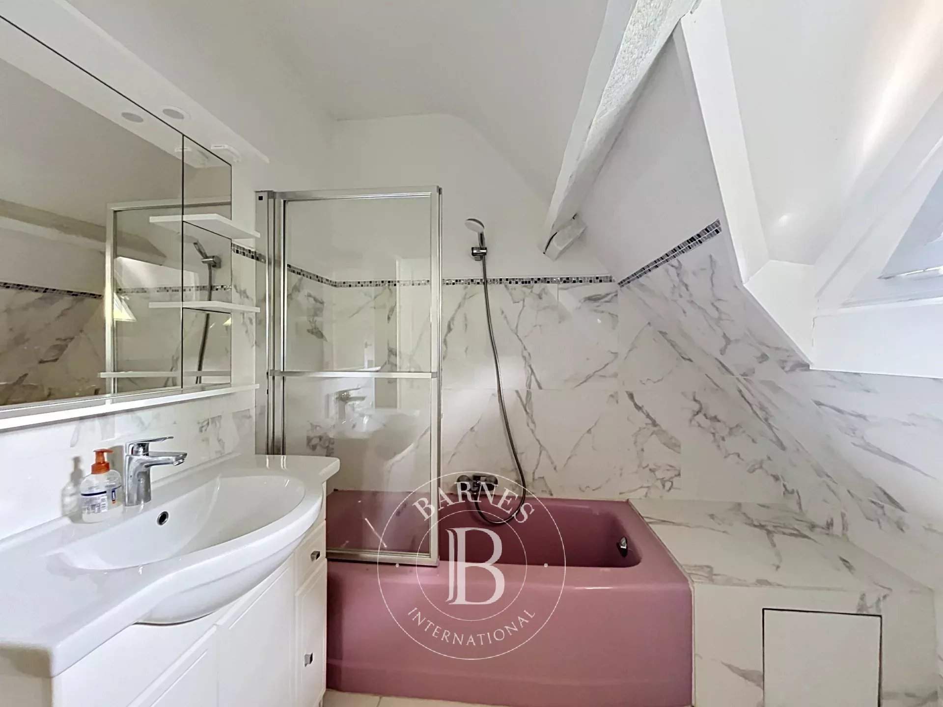 Vaucresson  - House 4 Bedrooms - picture 17