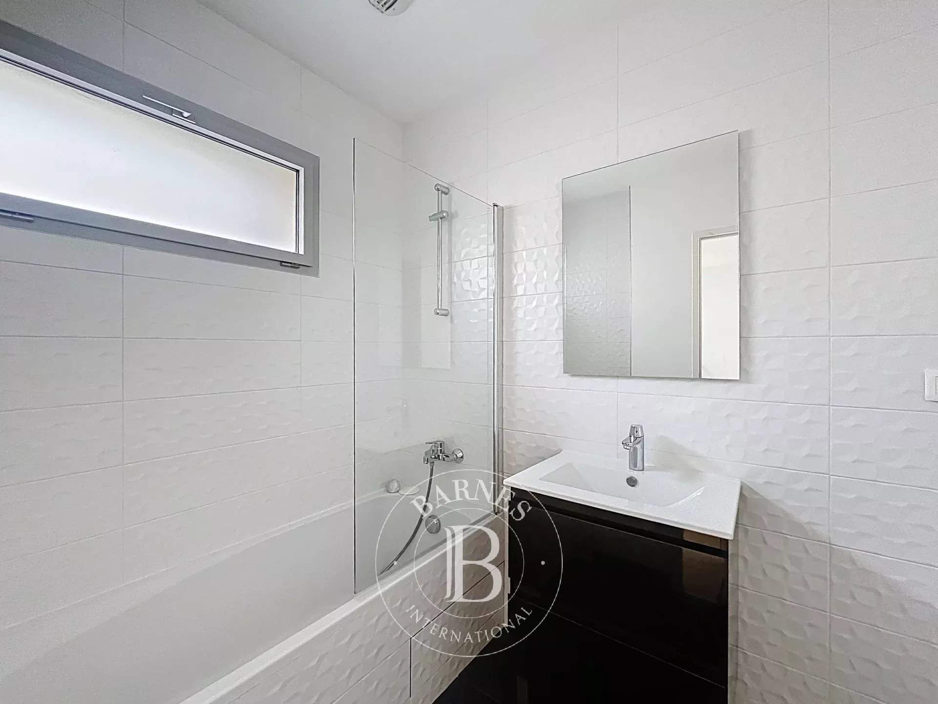 Rueil-Malmaison  - Maison 4 Pi&egrave;ces 2 Chambres - picture 8