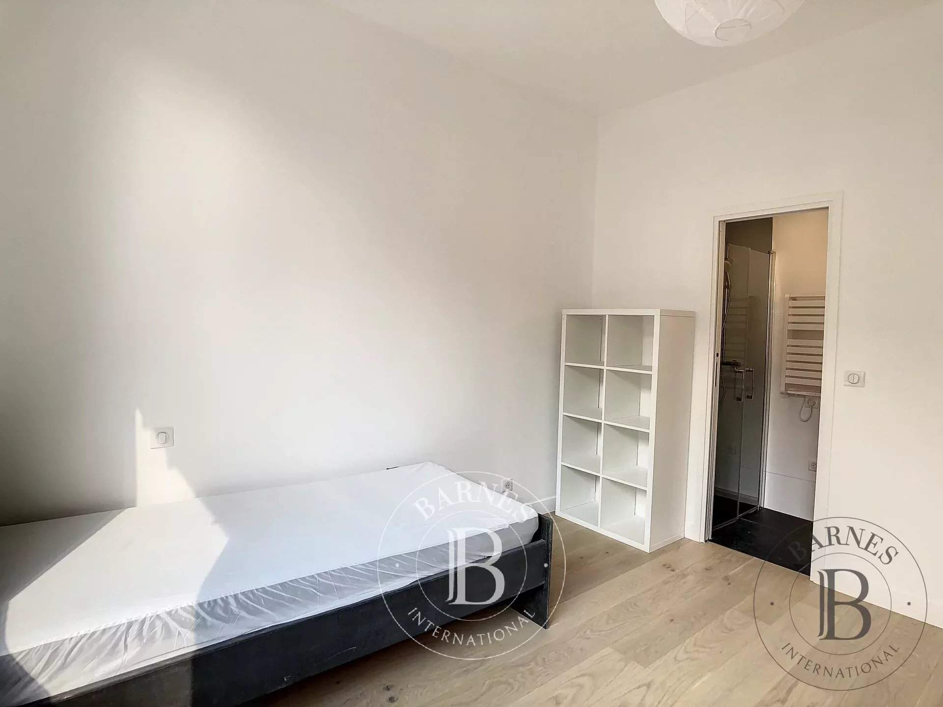 Chaville  - House 5 Bedrooms - picture 10