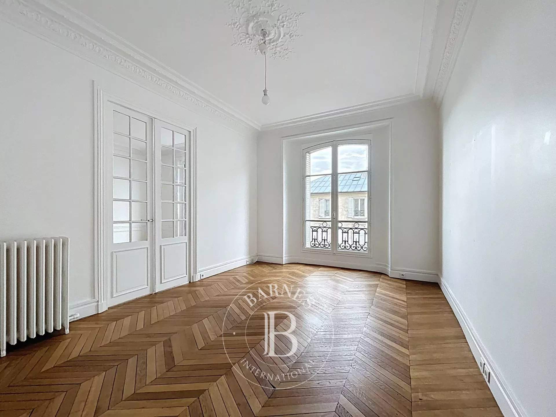 Versailles  - Apartment 3 Bedrooms - picture 9