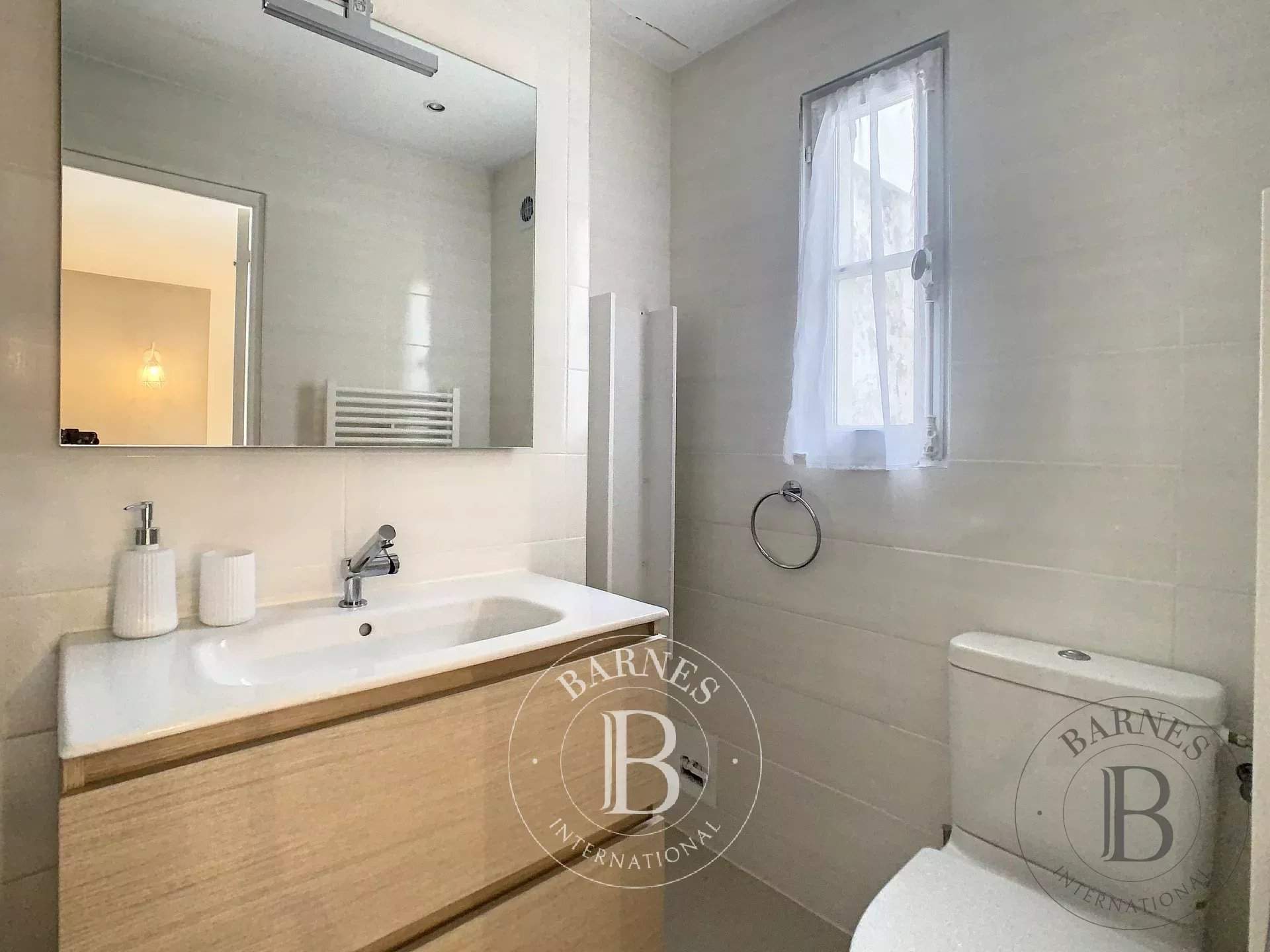 Versailles  - Apartment 1 Bedroom - picture 8