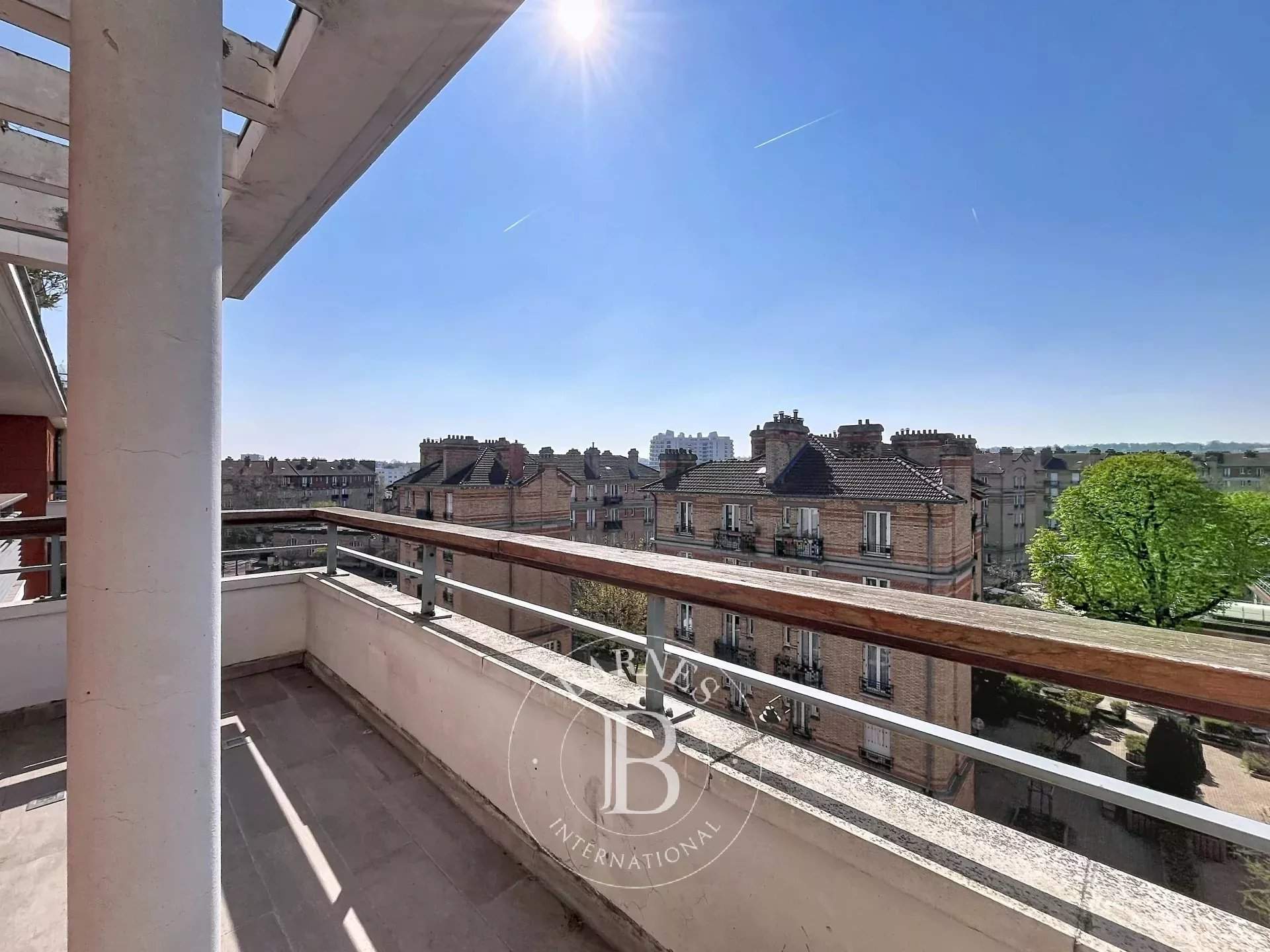 Suresnes  - Appartement 4 Pi&egrave;ces 3 Chambres - picture 9