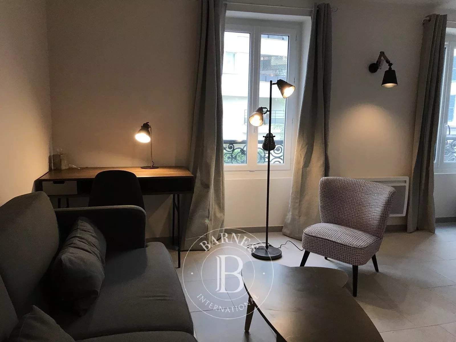 Boulogne-Billancourt  - Estudio 1 Cuarto, 1 Habitacion - picture 6