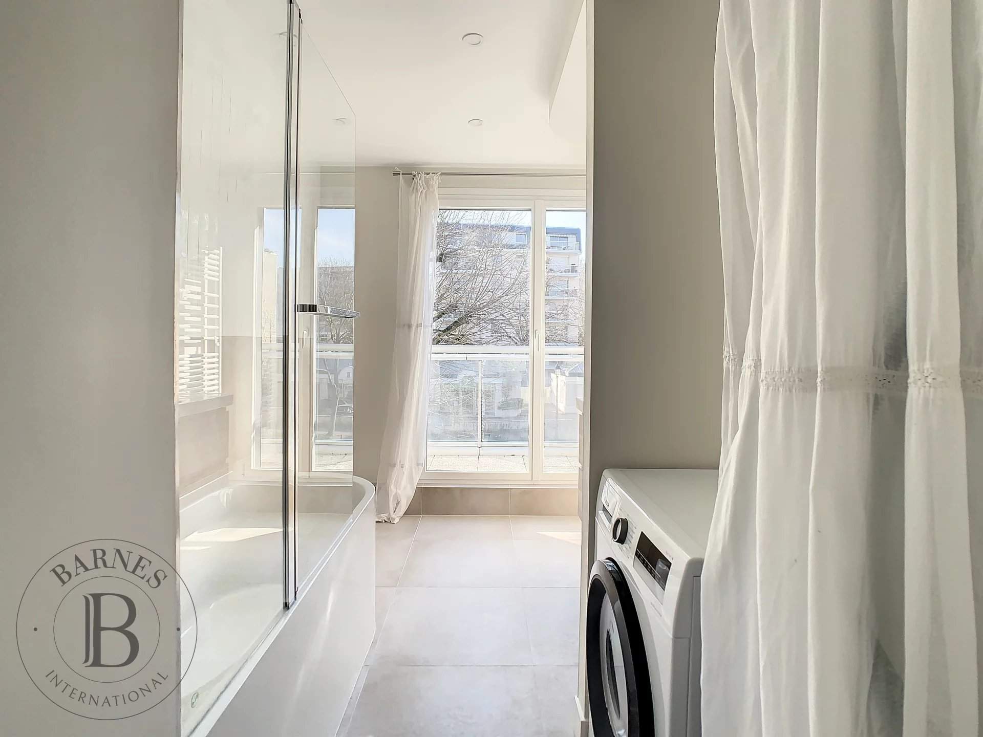 Saint-Cloud  - Appartement 4 Pi&egrave;ces 3 Chambres - picture 17