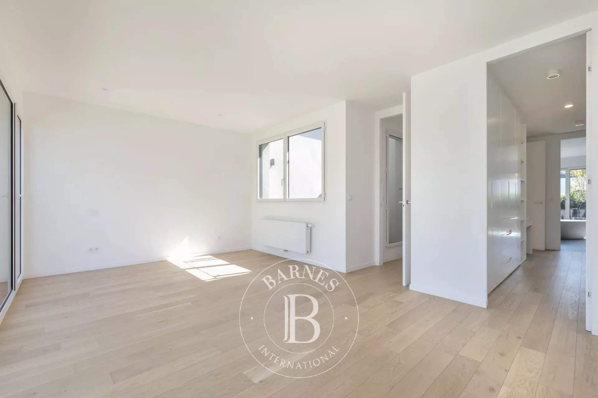 Issy-les-Moulineaux  - House 5 Bedrooms - picture 12
