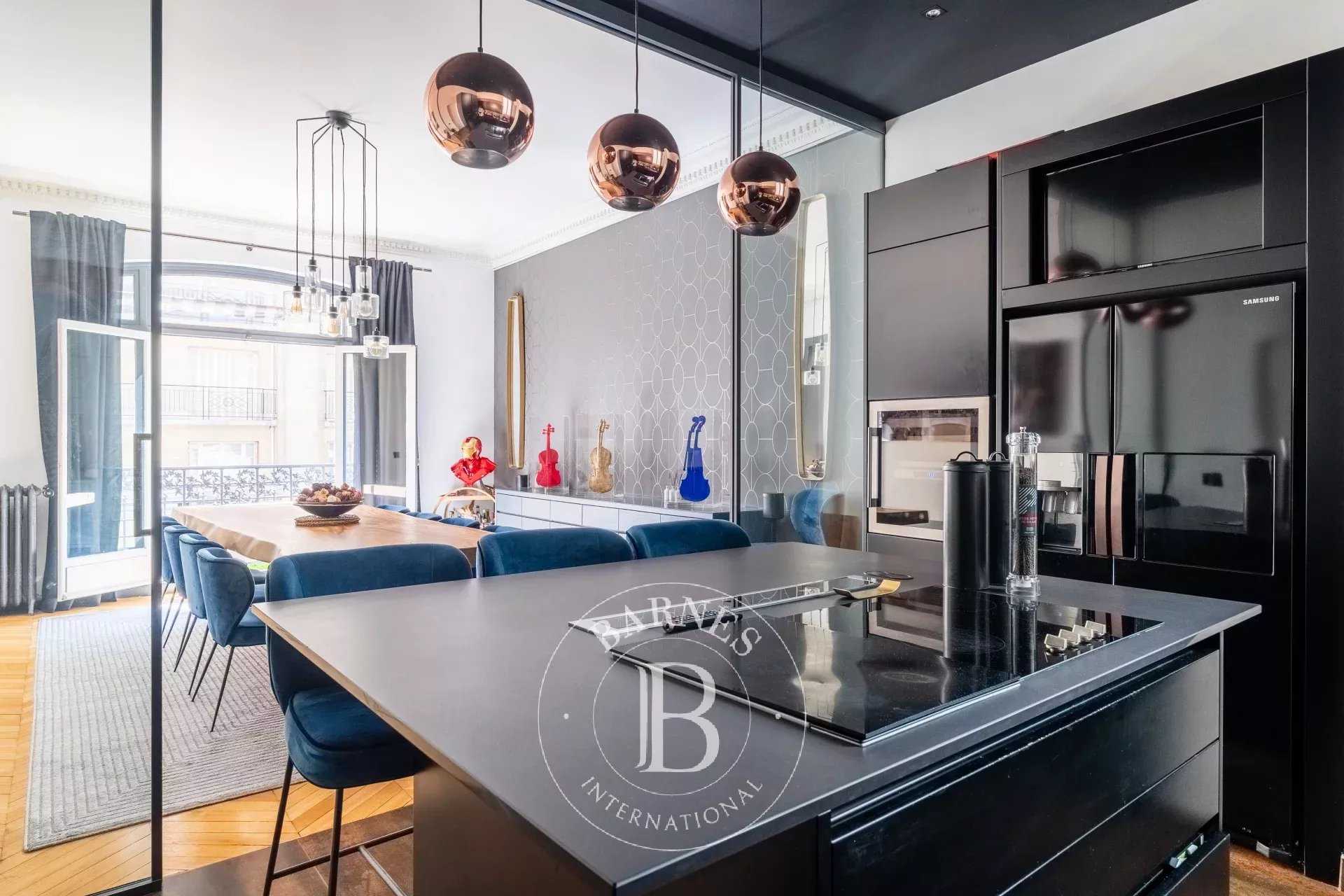 Paris  - Apartment 4 Bedrooms