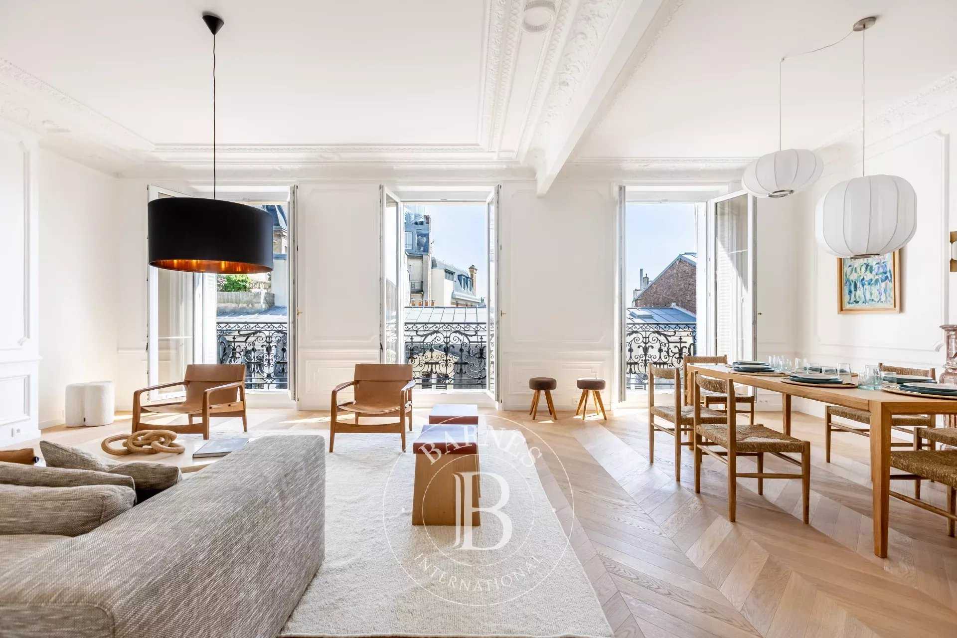 Paris  - Apartment 4 Bedrooms