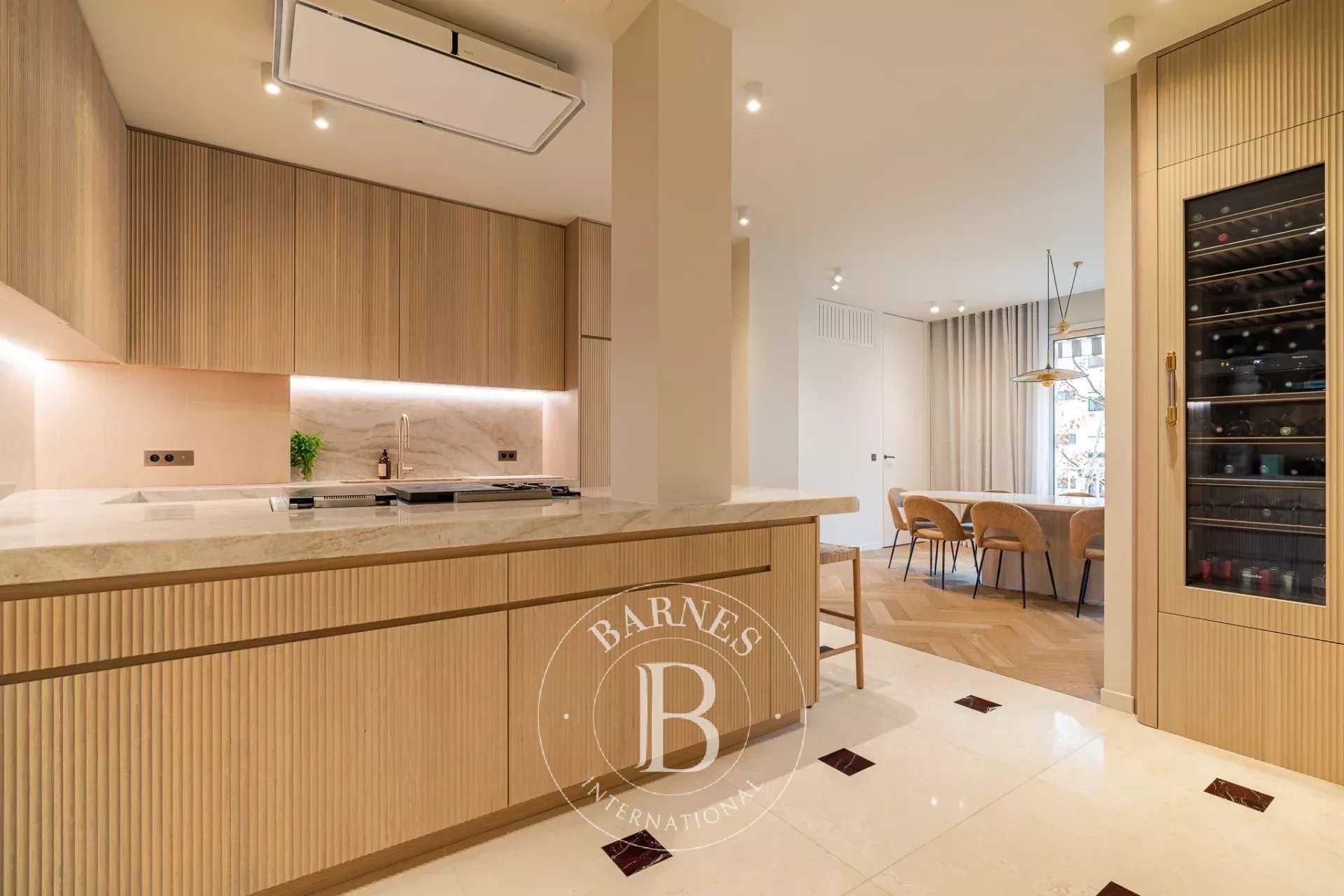 Paris  - Apartment 3 Bedrooms
