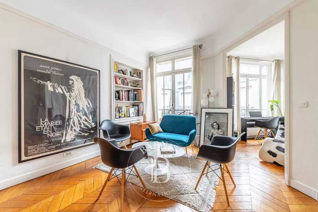 Paris  - Appartement 4 Pièces 2 Chambres