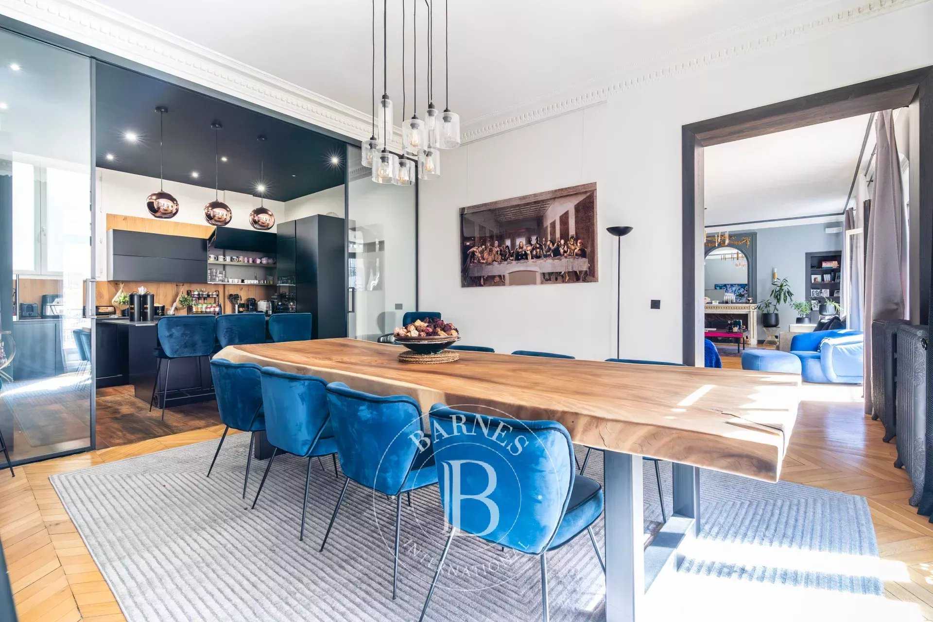 Paris  - Apartment 4 Bedrooms