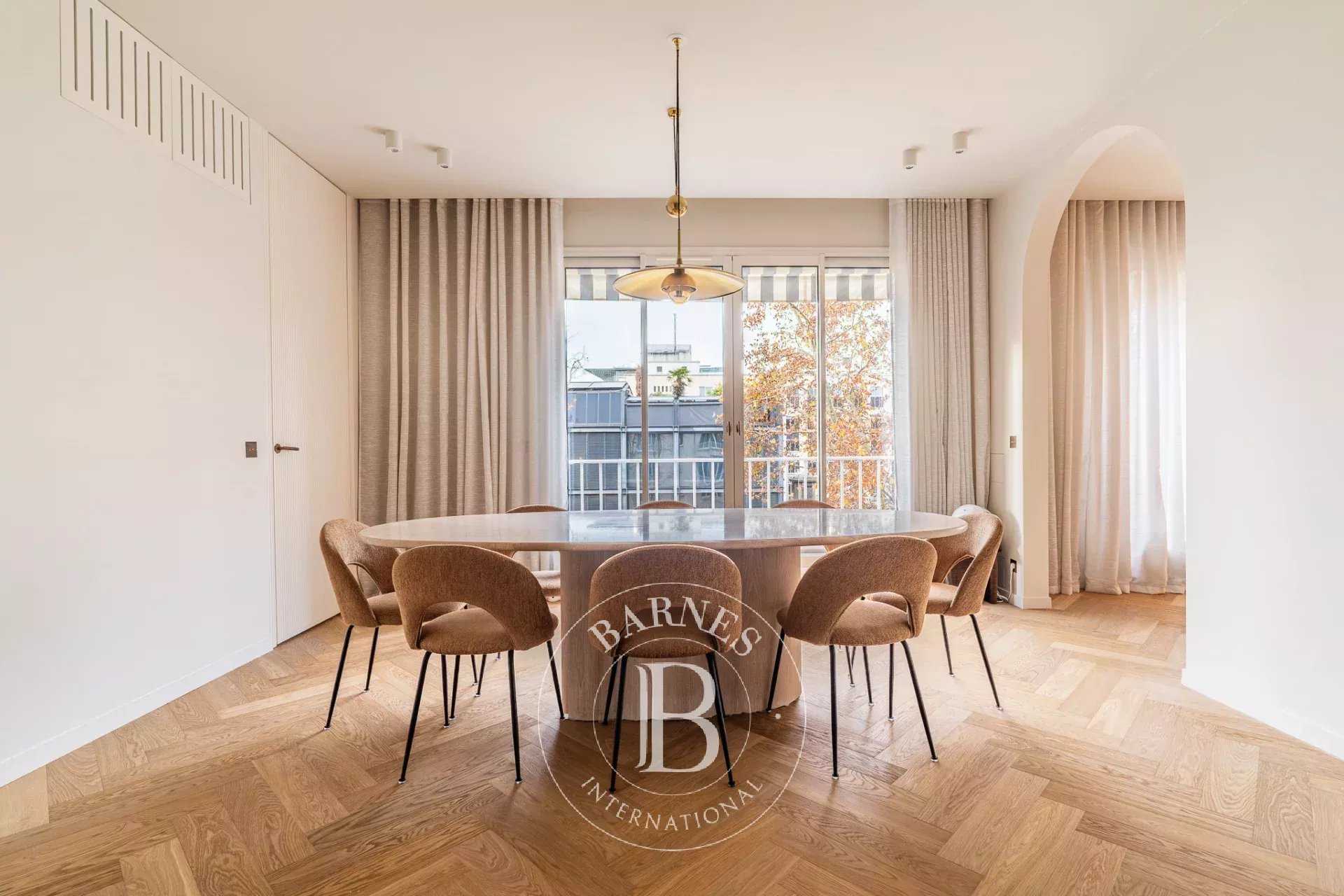 Paris  - Apartment 3 Bedrooms