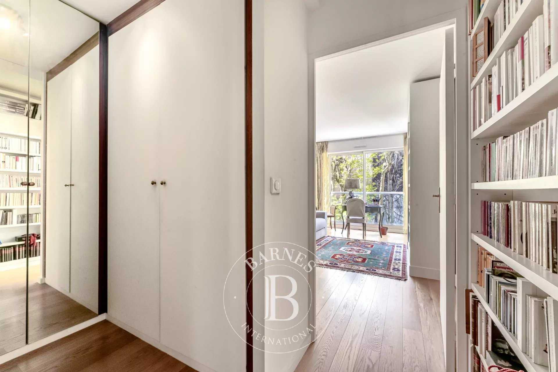 Paris  - Apartment 3 Bedrooms