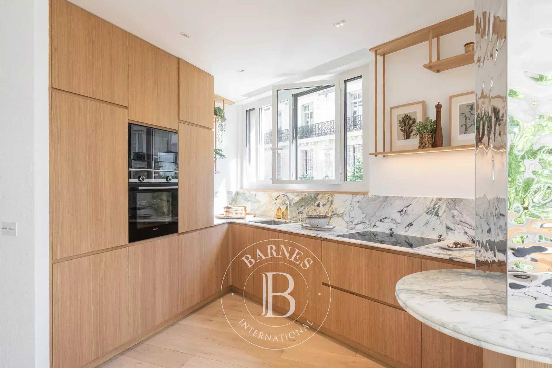 Paris  - Apartment 3 Bedrooms