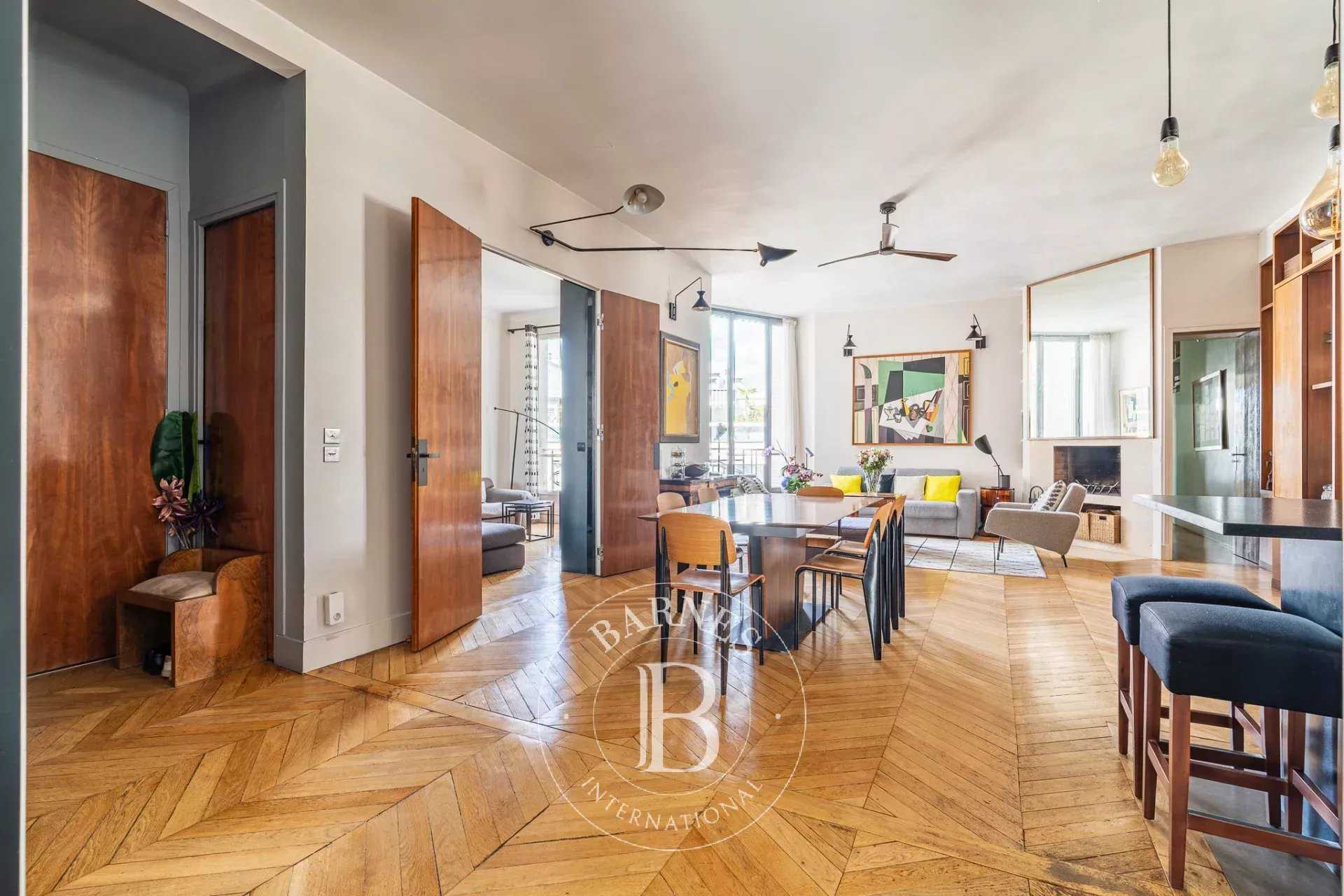 Paris  - Appartement 6 Pi&egrave;ces 3 Chambres