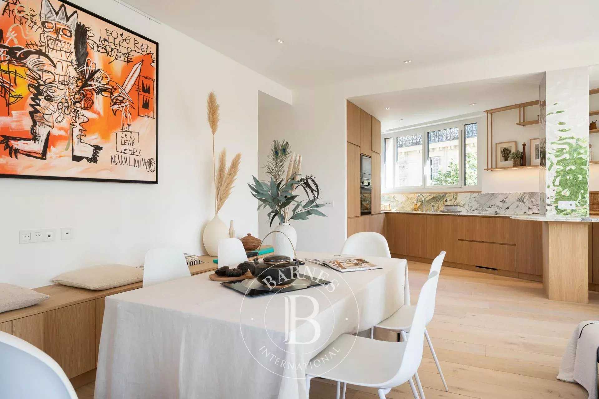 Paris  - Apartment 3 Bedrooms