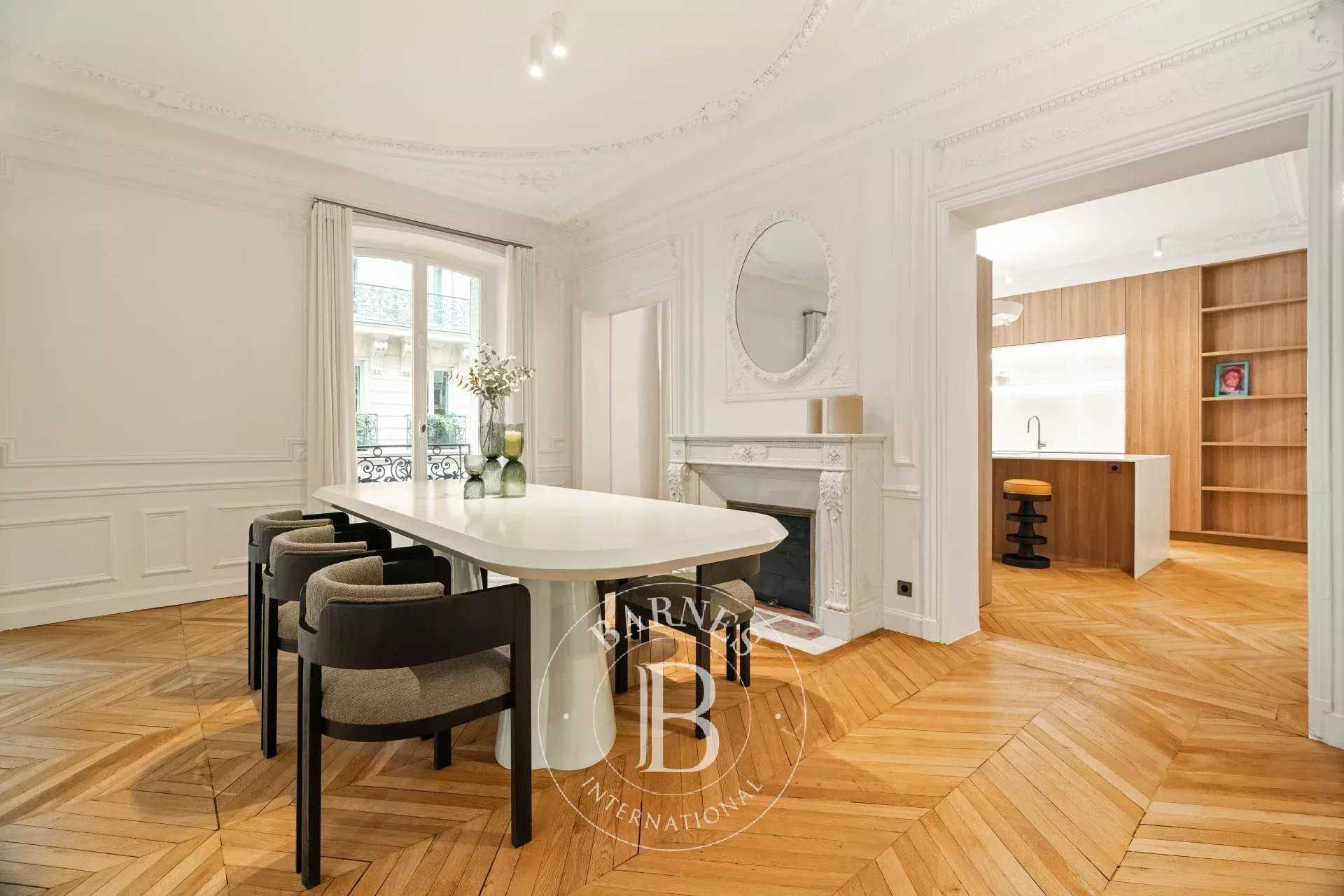 Paris  - Apartment 4 Bedrooms