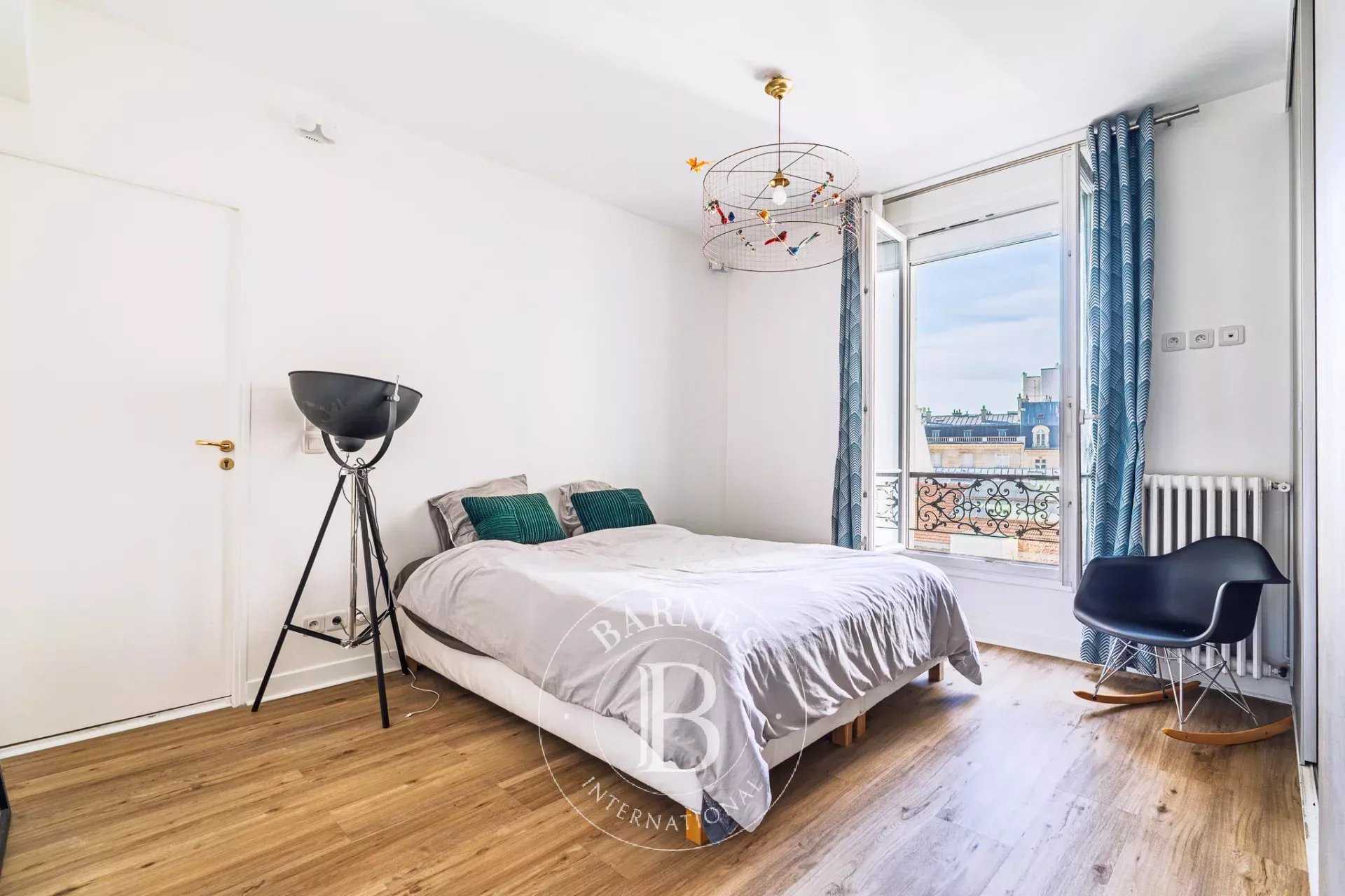 Paris  - Apartment 3 Bedrooms