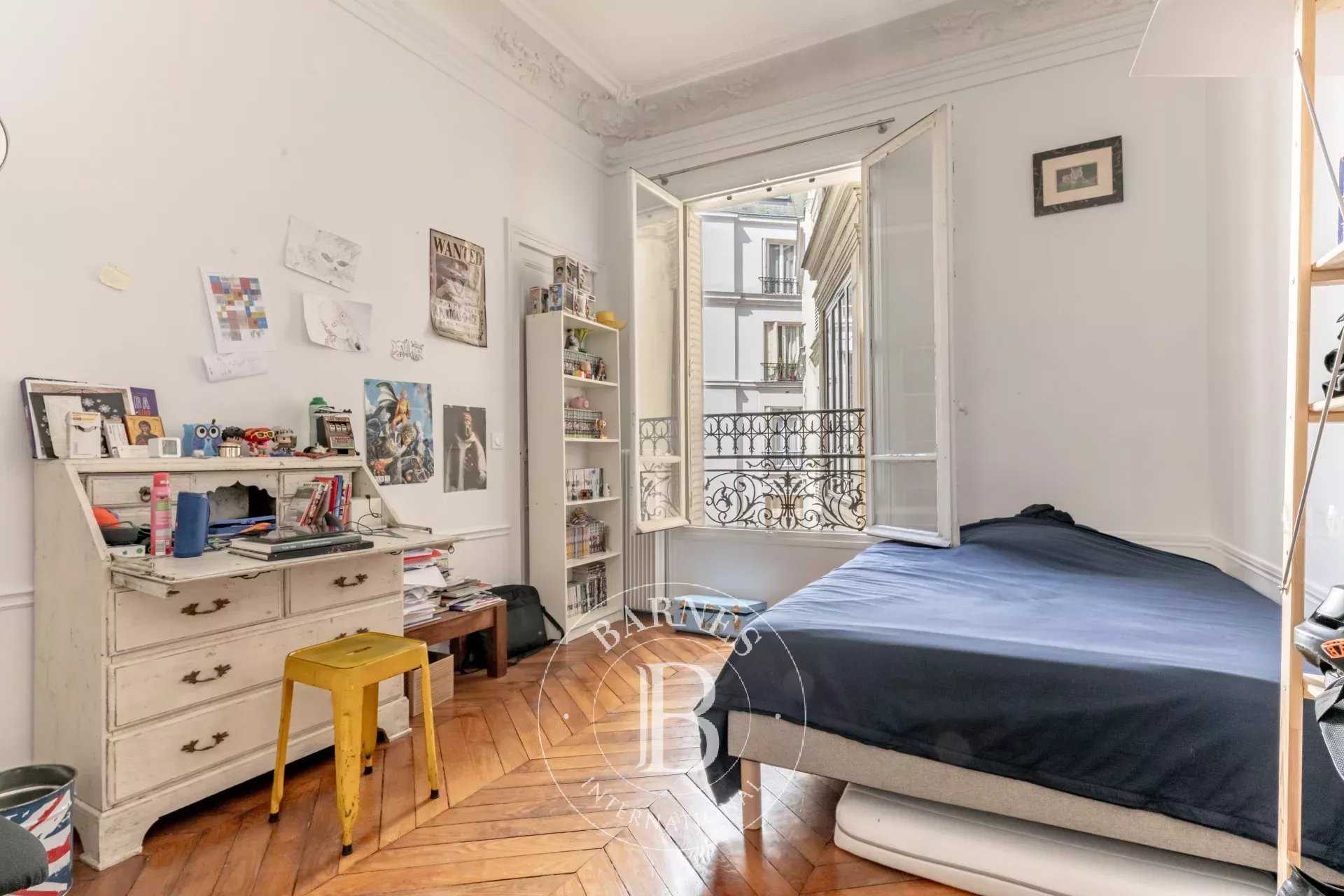 Paris  - Apartment 5 Bedrooms