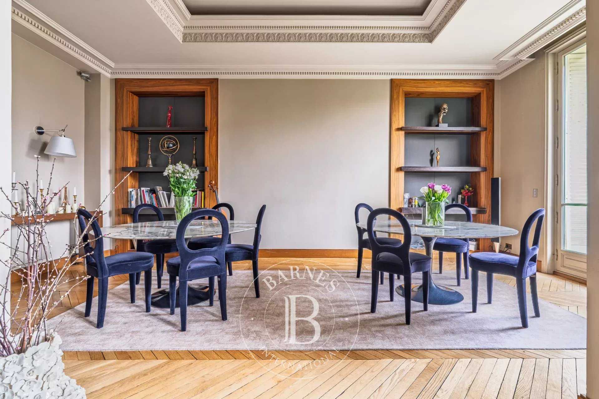 Paris  - Appartement 9 Pi&egrave;ces 4 Chambres