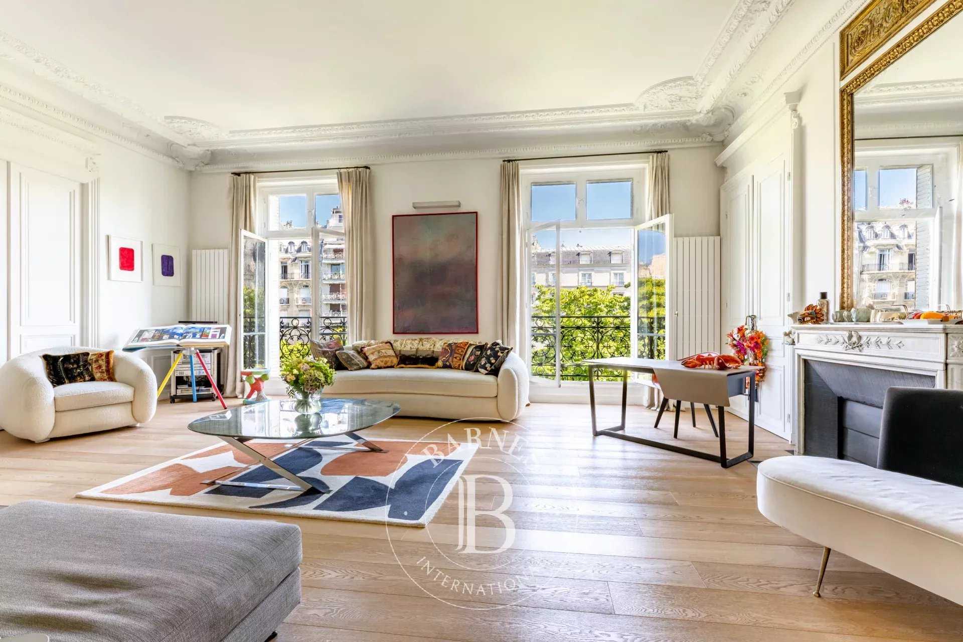 Paris  - Apartment 4 Bedrooms