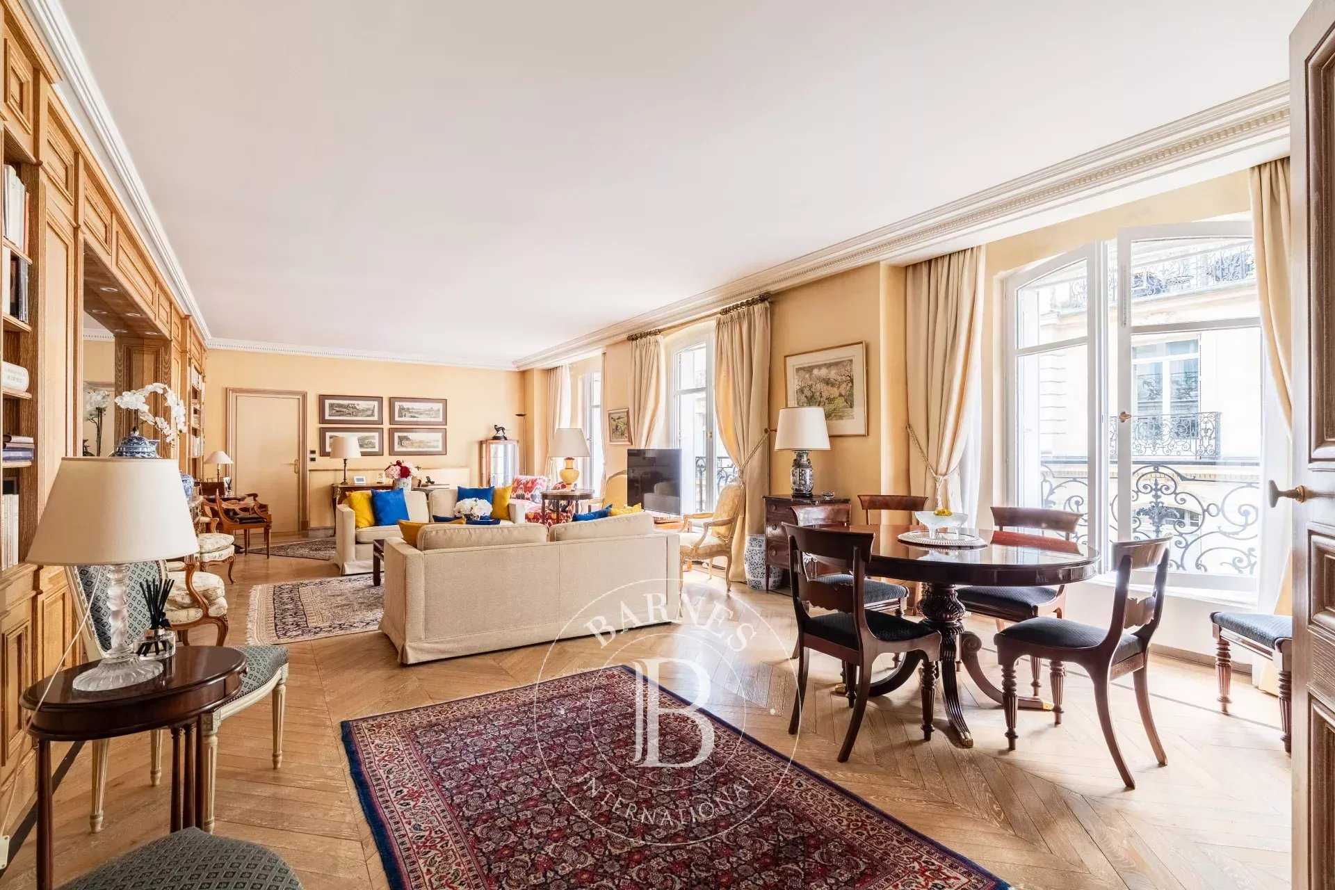 Paris  - Apartment 3 Bedrooms