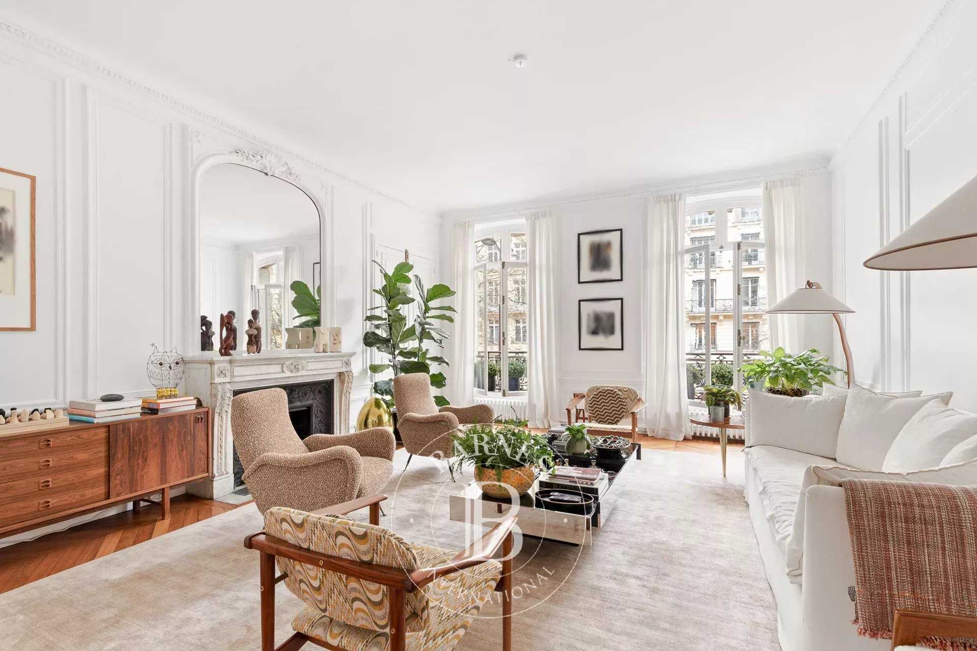 Paris  - Apartment 3 Bedrooms