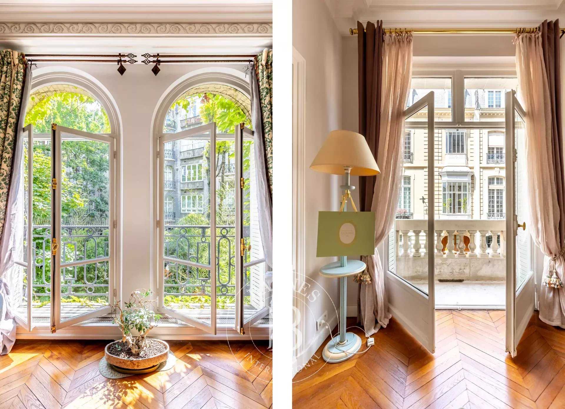 Paris  - Appartement 7 Pièces 4 Chambres