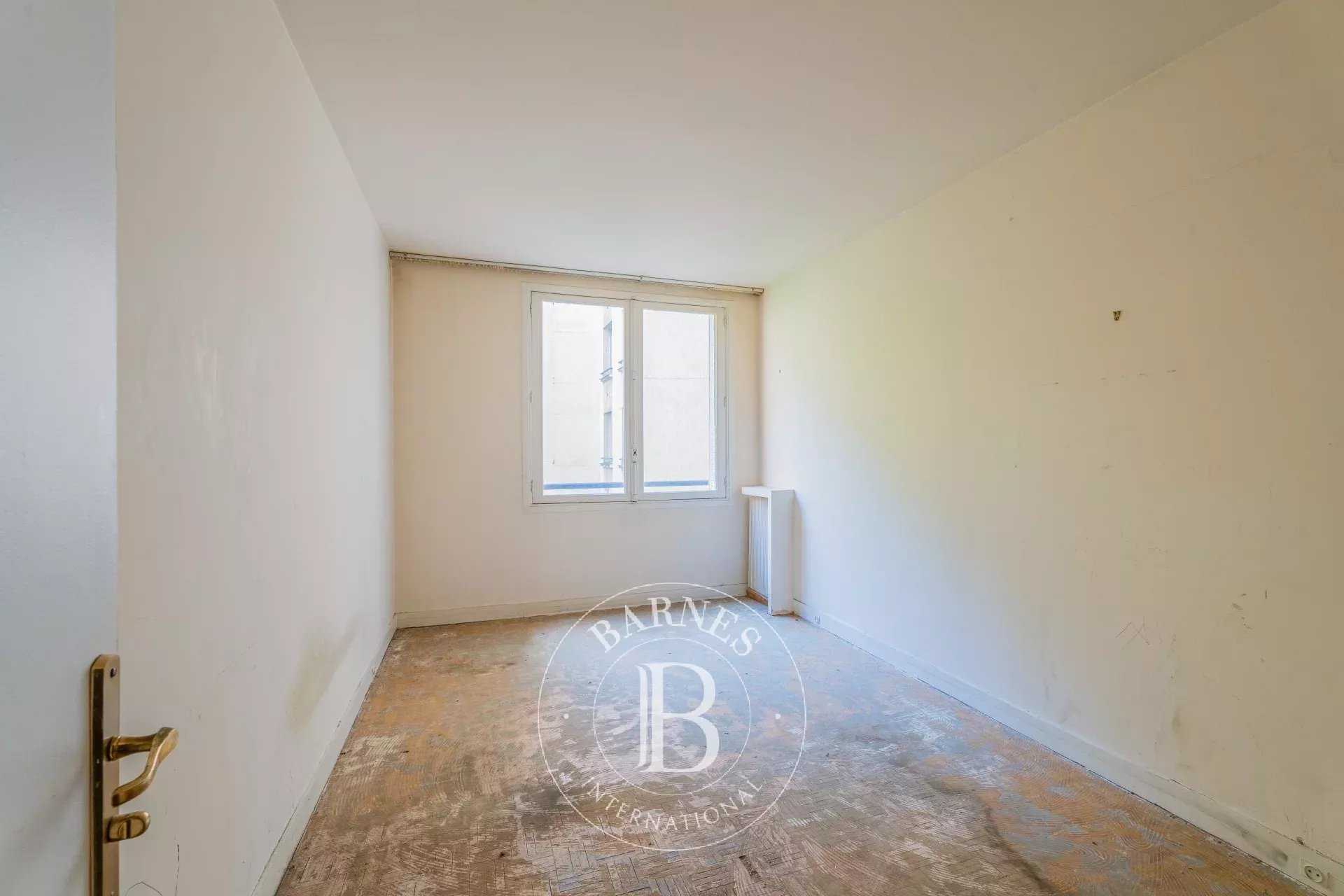 Paris  - Appartement 4 Pièces 3 Chambres