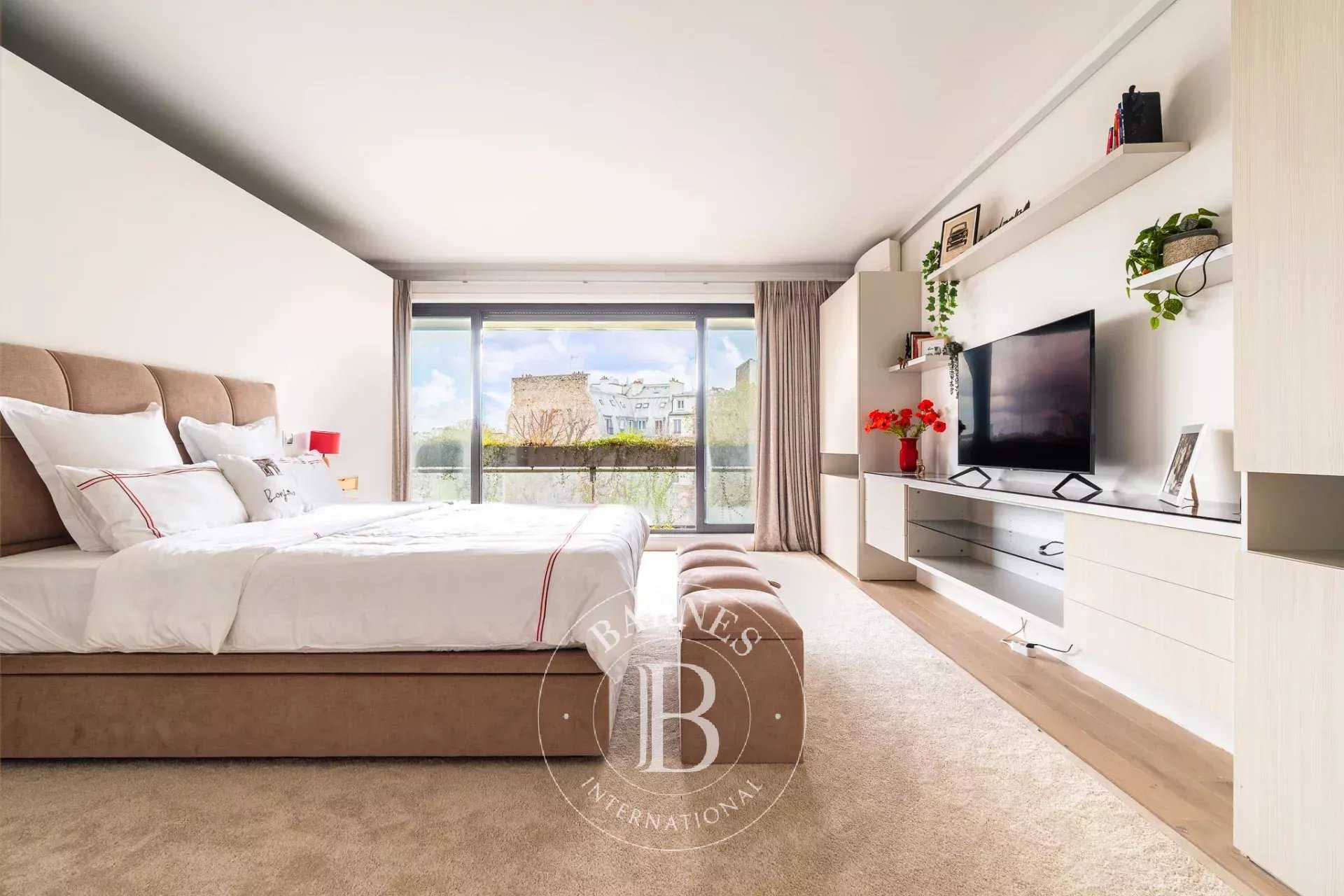 Paris  - Apartment 2 Bedrooms