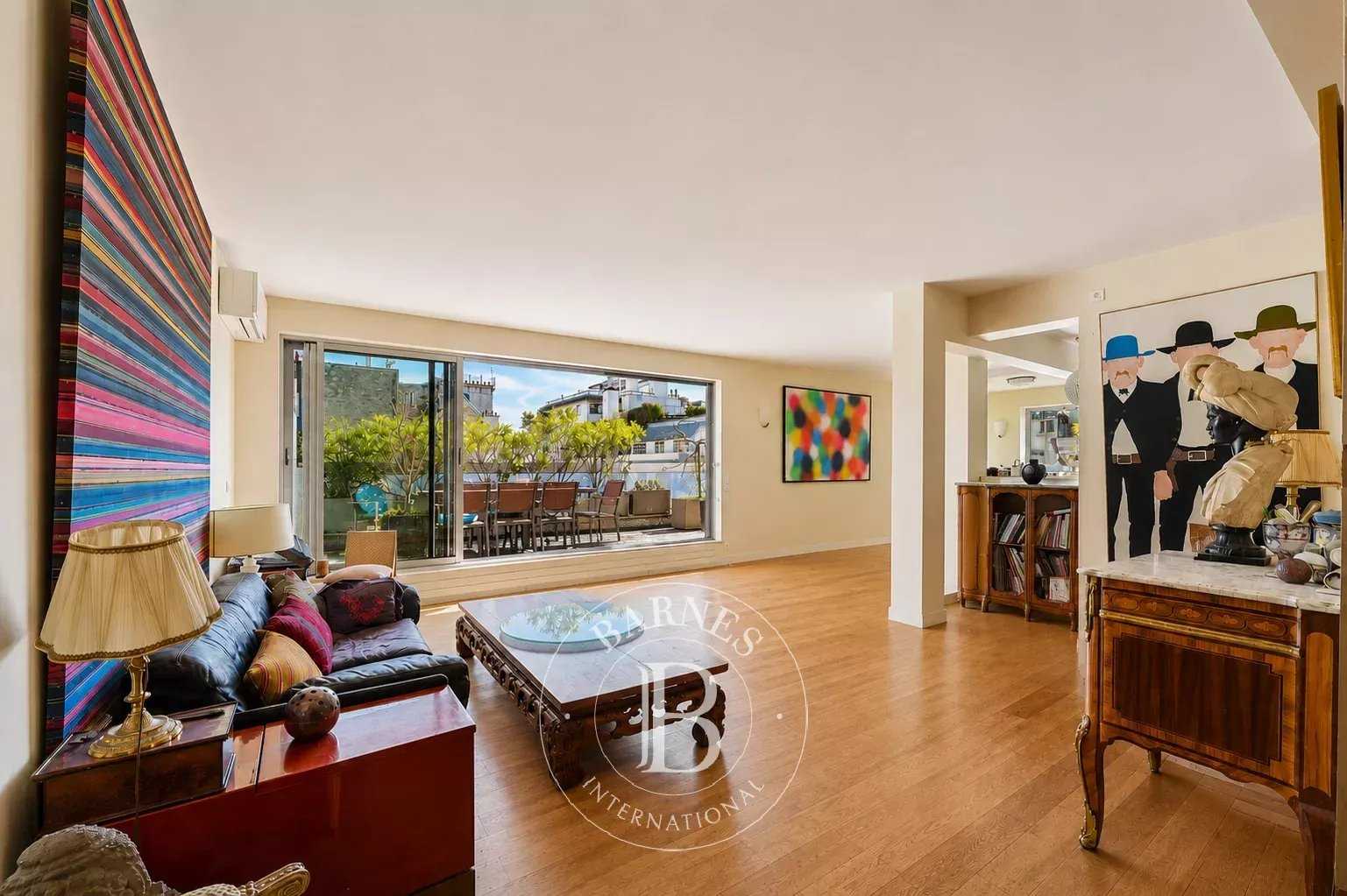 Paris  - Apartment 2 Bedrooms