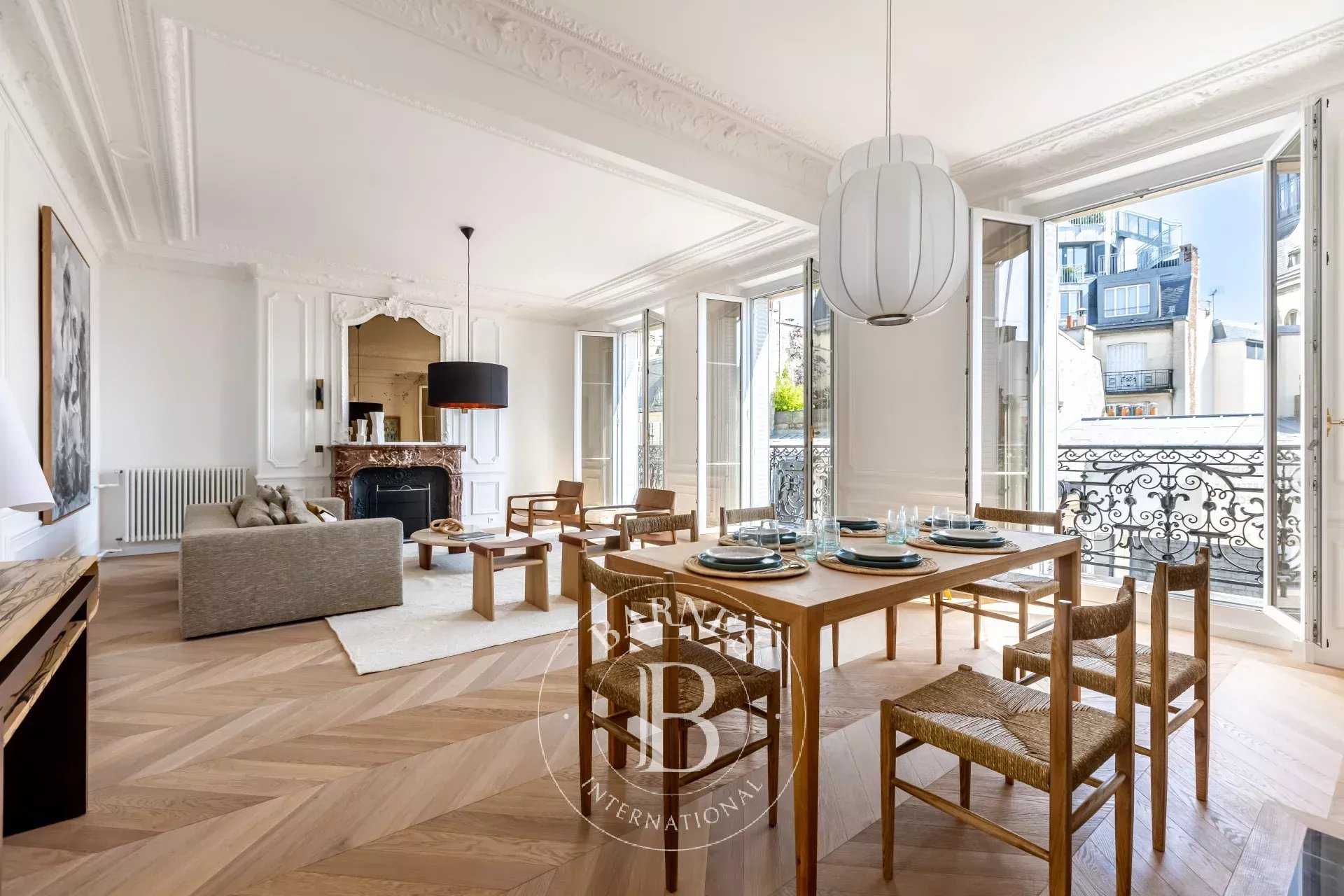 Paris  - Apartment 4 Bedrooms